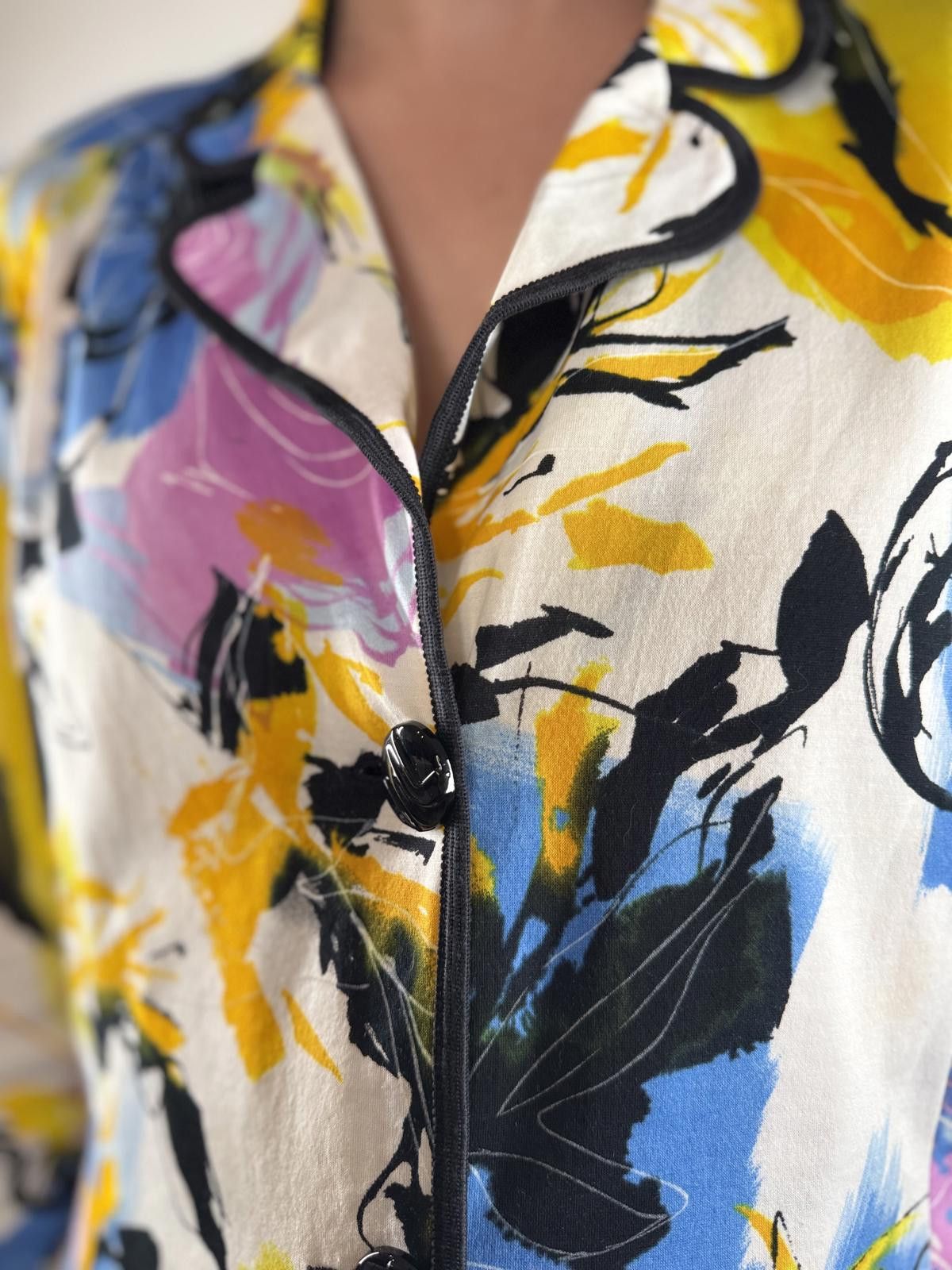 Designer Liola Italy Vibrant Floral Print Jacket Size ONE SIZE - 2 Thumbnail