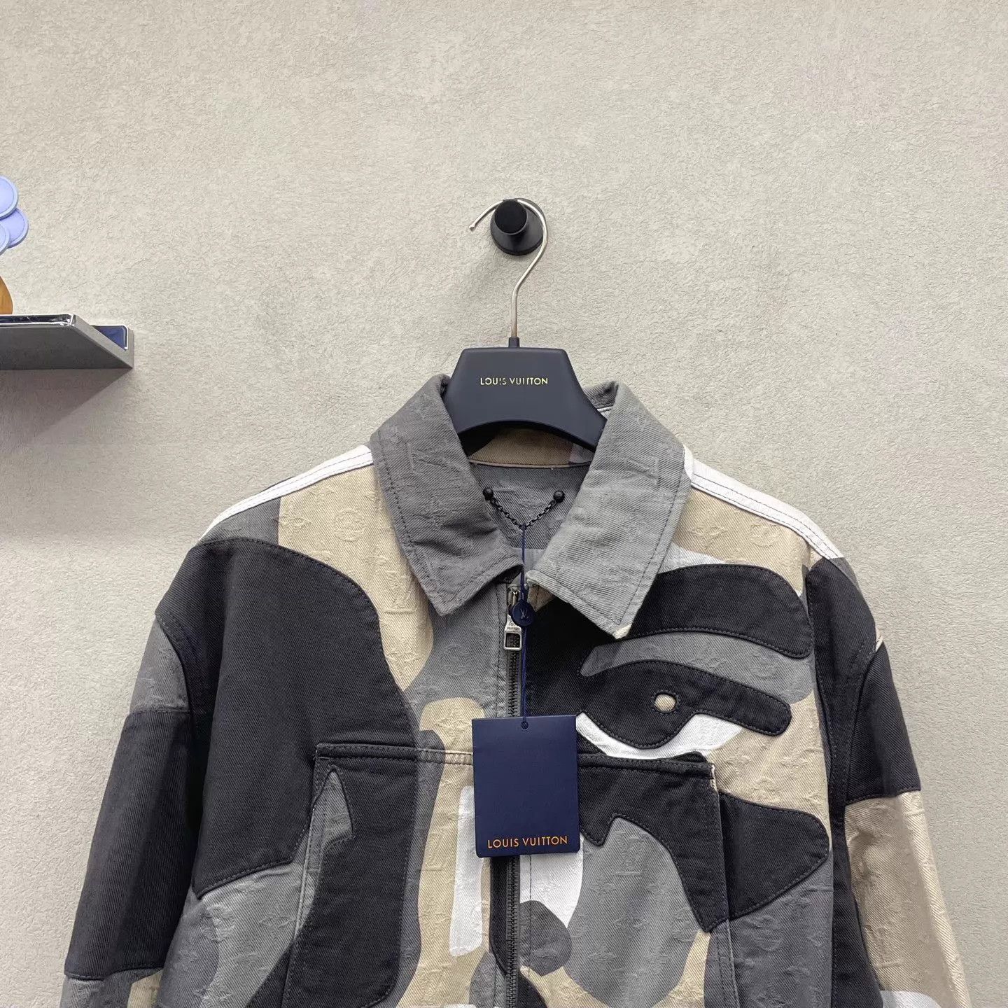 Louis Vuitton LV Camo Geometric Portrait Collage Denim Jacket Size US S / EU 44-46 / 1 - 4 Thumbnail