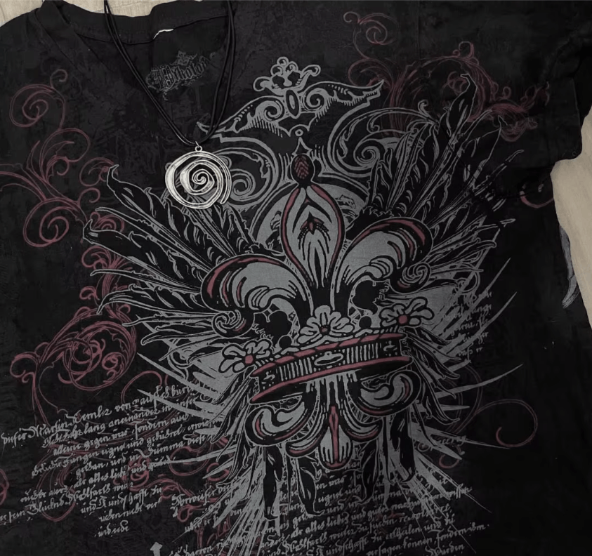 Japanese Brand Gothic Y2K T-shirt Size US S / EU 44-46 / 1 - 6 Thumbnail