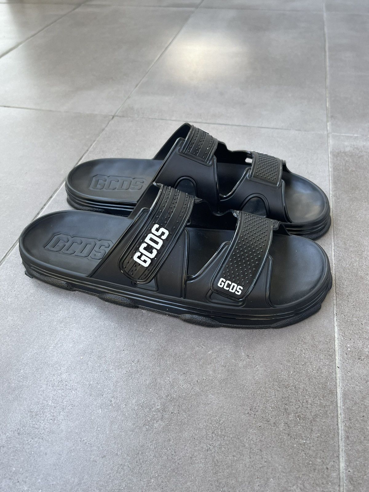 GCDS !DS! SS23 GCDS Logo Black Pool Slides Size US 10 / EU 43 - 13 Thumbnail
