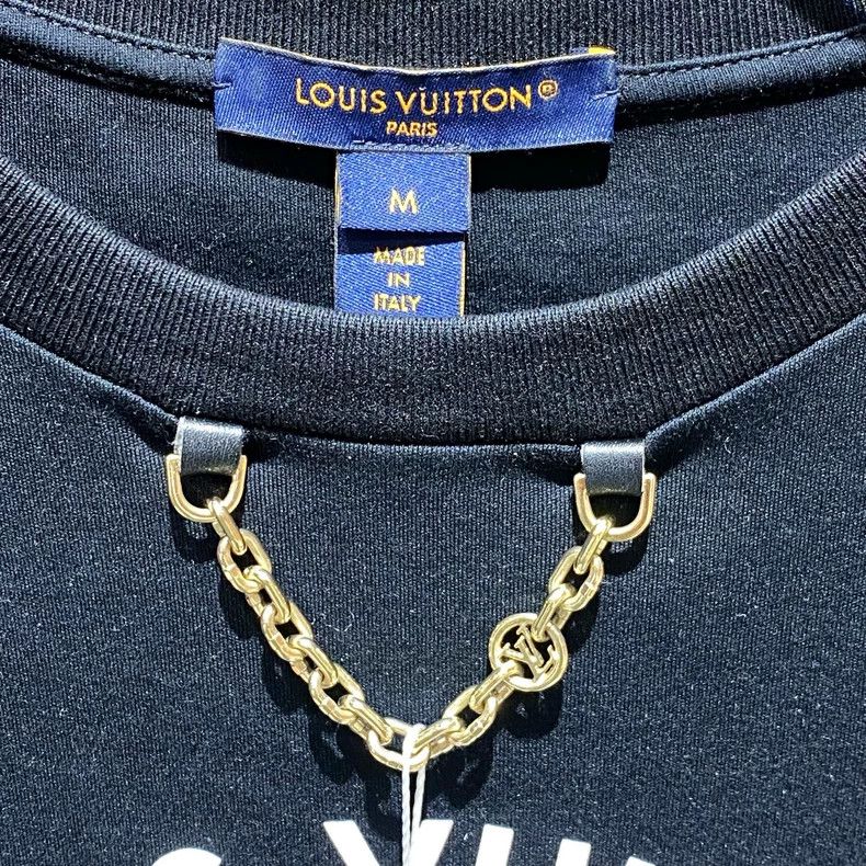 Louis Vuitton Louis Vuitton Black logo letters logo chain short sleeve Size M / US 6-8 / IT 42-44 - 4 Thumbnail