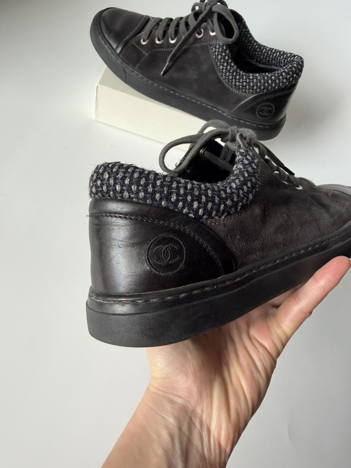 Chanel CHANEL Gray Black Suede Tweed Low Top Lace Up Sneaker Shoes Size US 7 / IT 37 - 18 Thumbnail