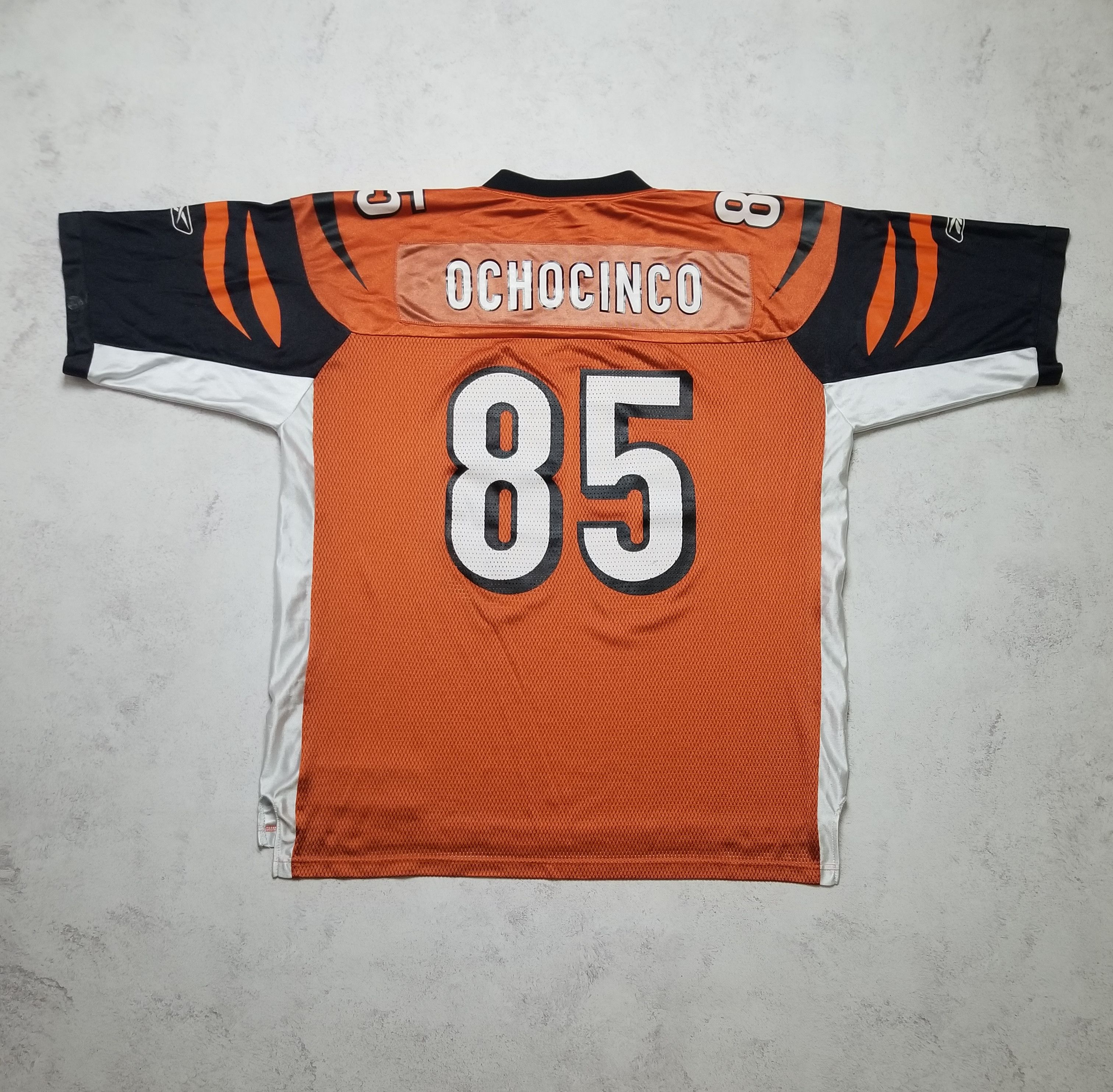 Reebok VTG Reebok Cincinnati Bengals Ochocinco #85 NFL Jersey Size US XL / EU 56 / 4 - 3 Thumbnail