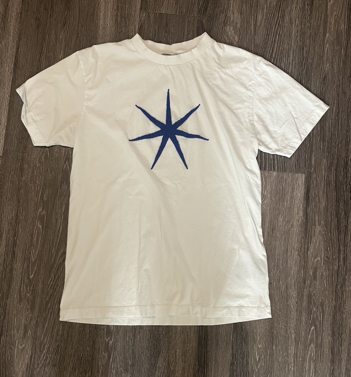 Marcelo Burlon White Marcelo Burlon designer tee w/ blue fur star design Size US M / EU 48-50 / 2 - 1 Thumbnail