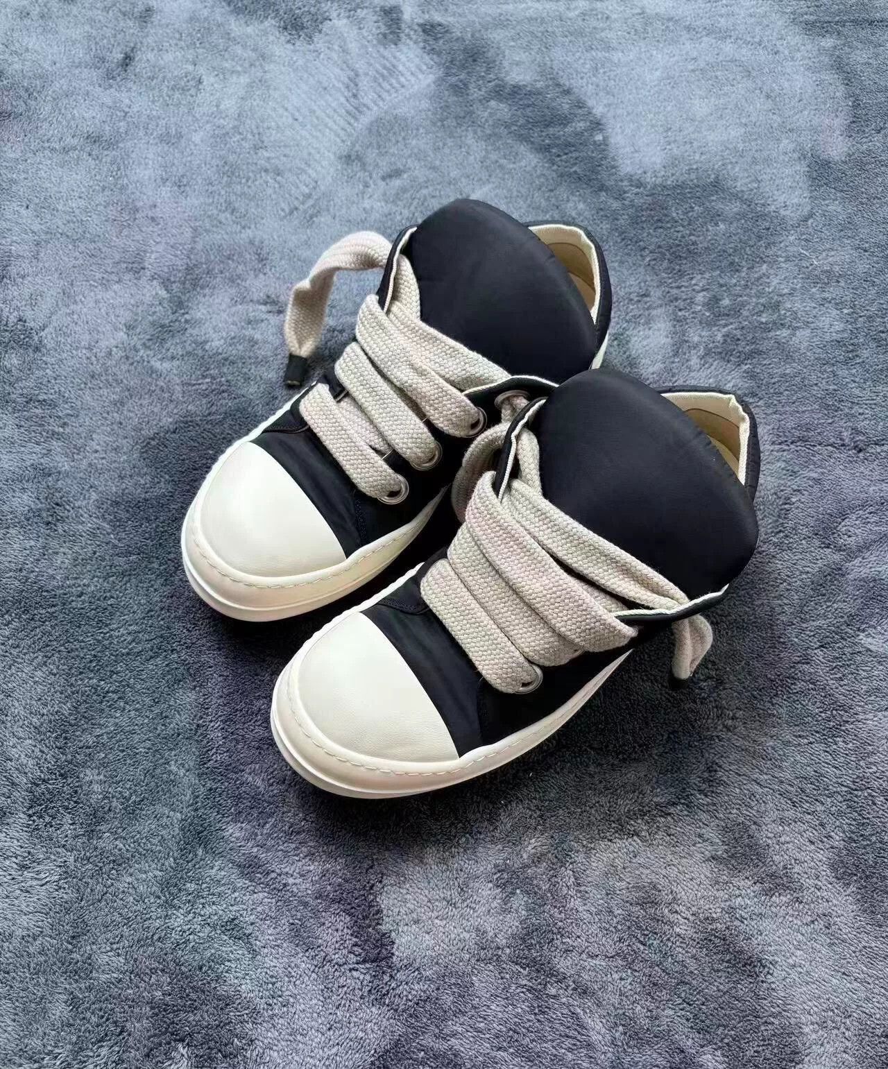 Rick Owens Rick Owens White Lowtop Sneakers 24 Men Size US 10 / EU 43 - 1 Thumbnail