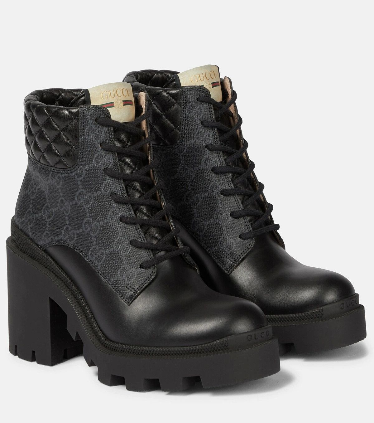 oc11z1025 Leather Bootie in Black