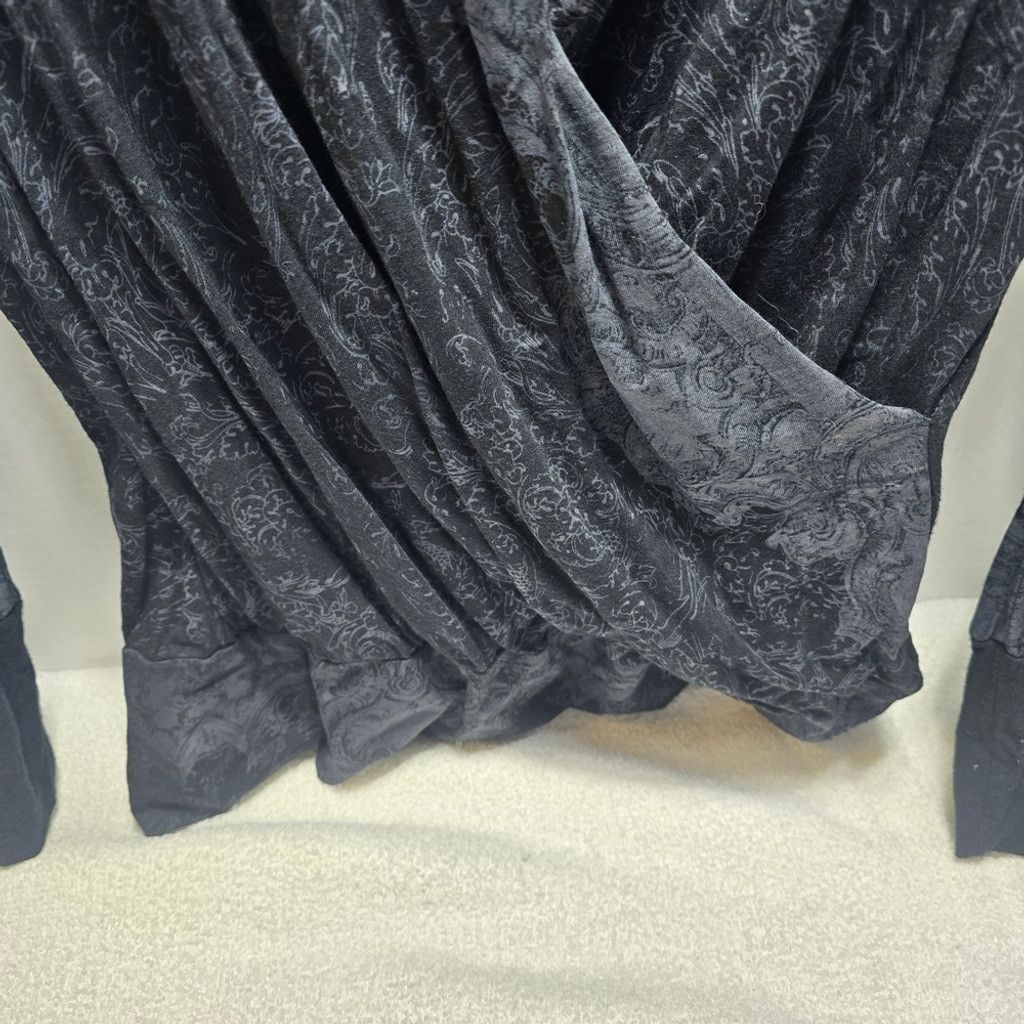 The Unbranded Brand Language Los Angeles Black Patterned Top Size L / US 10 / IT 46 - 2 Thumbnail