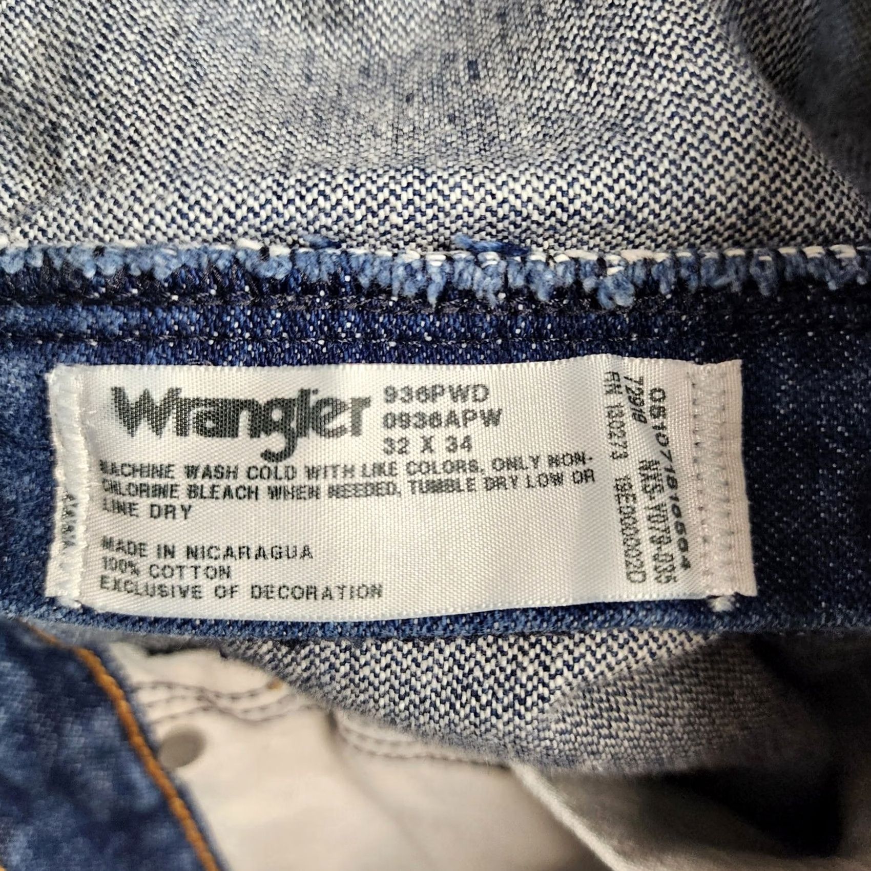 Wrangler VINTAGE Wrangler Jeans Mens 31x33 Blue Slim Cotton Western 936PWD Tagged 32x34 Size US 31 - 3 Thumbnail