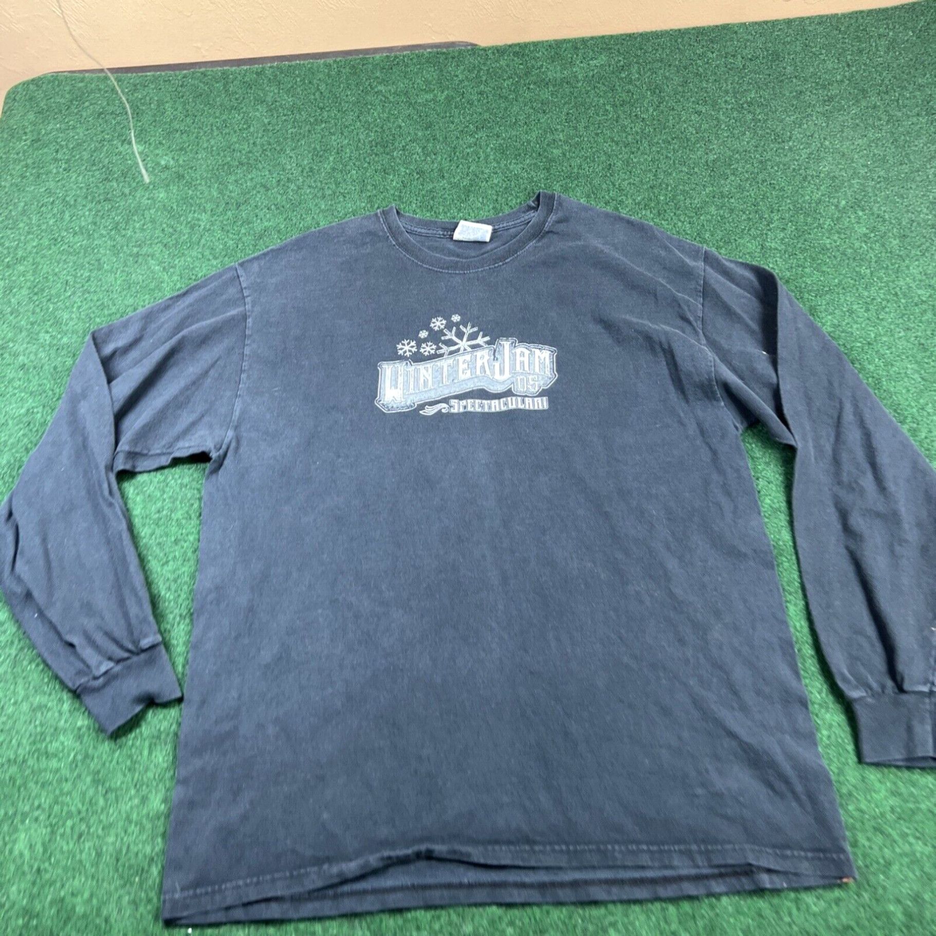 Hanes Winter Jam Tour Spectacular 2005 Christian Rock Fest Long-Sleeve T-Shirt Large Size US L / EU 52-54 / 3 - 1 Thumbnail