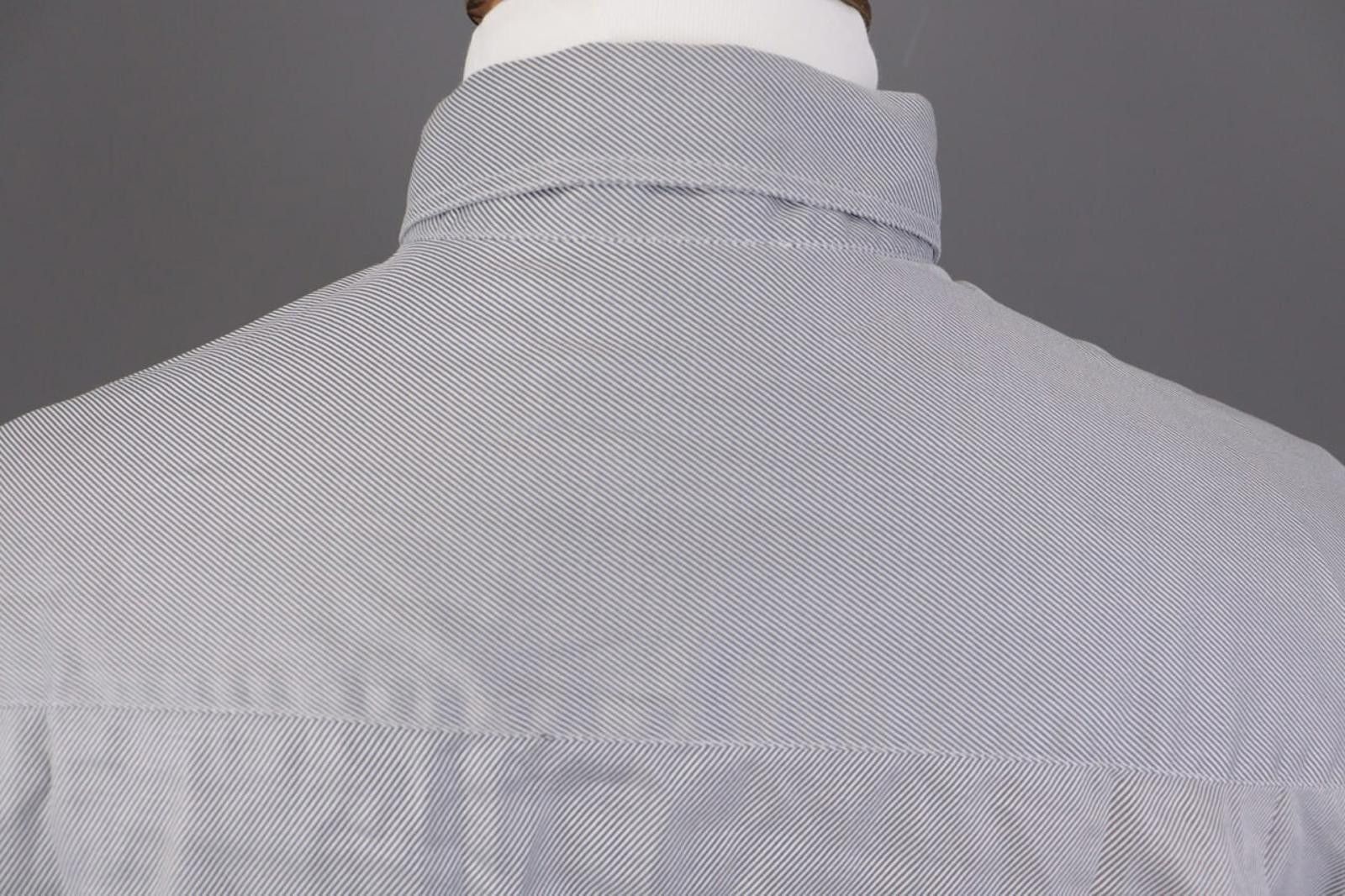 Giorgio Armani Giorgio Armani Le Collezioni Gray Shirt Size 43 / 17 Size US M / EU 48-50 / 2 - 10 Thumbnail