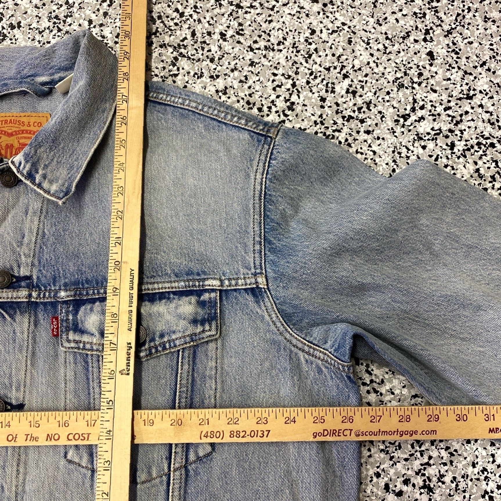 Levi's VINTAGE Levi's Trucker Jacket Denim Light Wash Distressed 2XL Men Blue Jeans Jacket Lined Collared Sample Stock Size US XXL / EU 58 / 5 - 2 Thumbnail