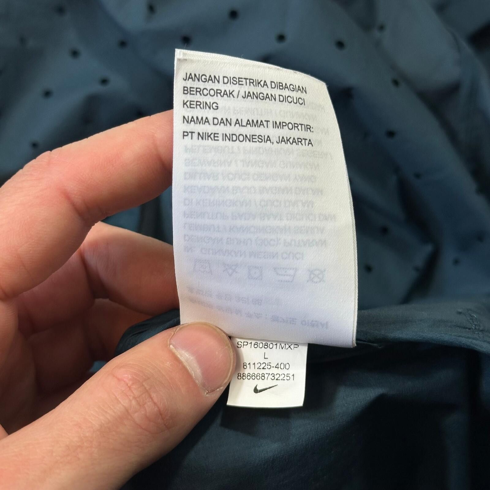 Nike Nike Undercover Gyakusou '16 Laser Cut Ventilated Jacket M/L Size US L / EU 52-54 / 3 - 10 Thumbnail