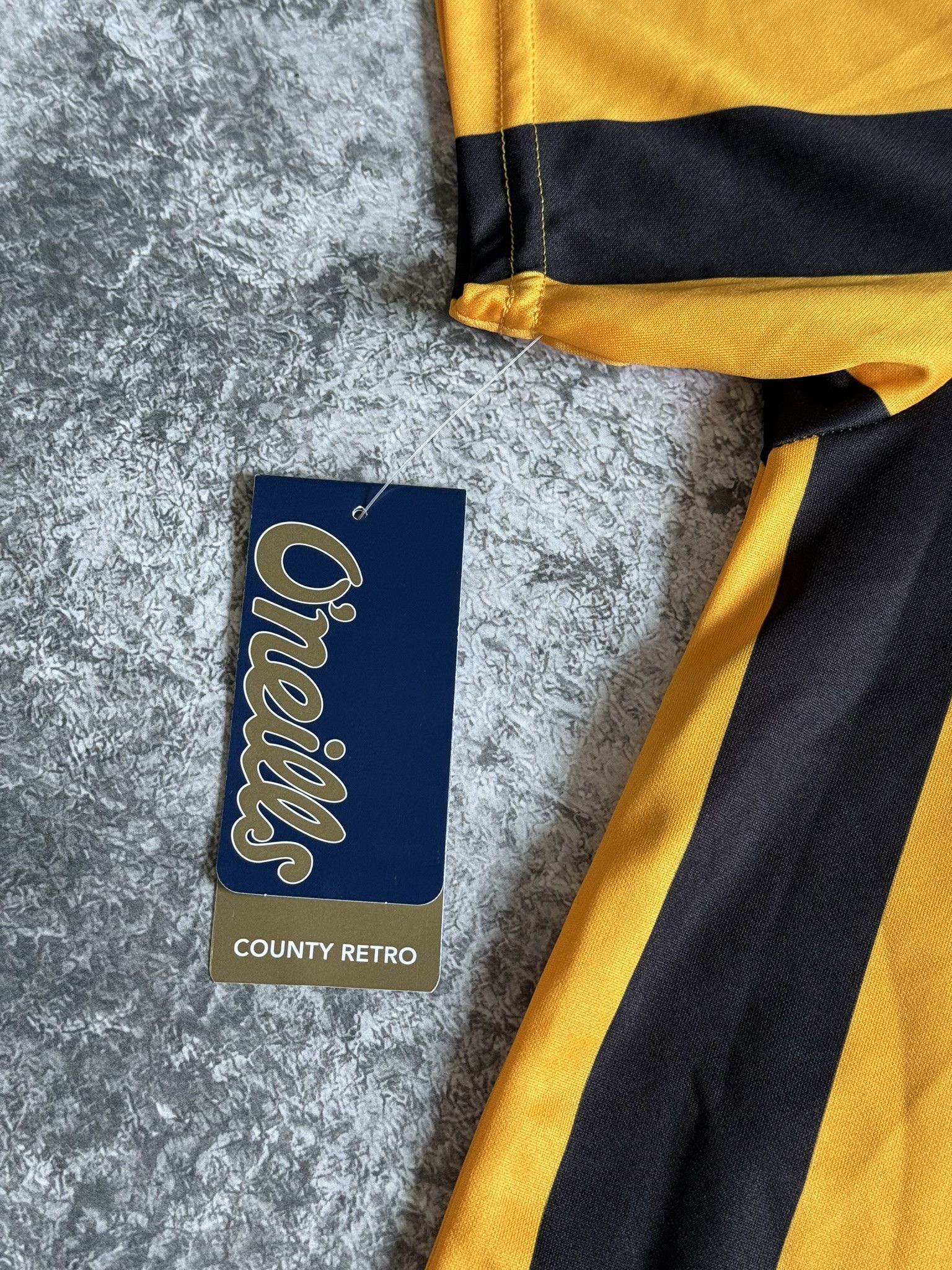 O'Neills Kilkenny Jersey 1992 GAA O'neills Gaelic Shirt Hurling XL Size US XL / EU 56 / 4 - 5 Thumbnail
