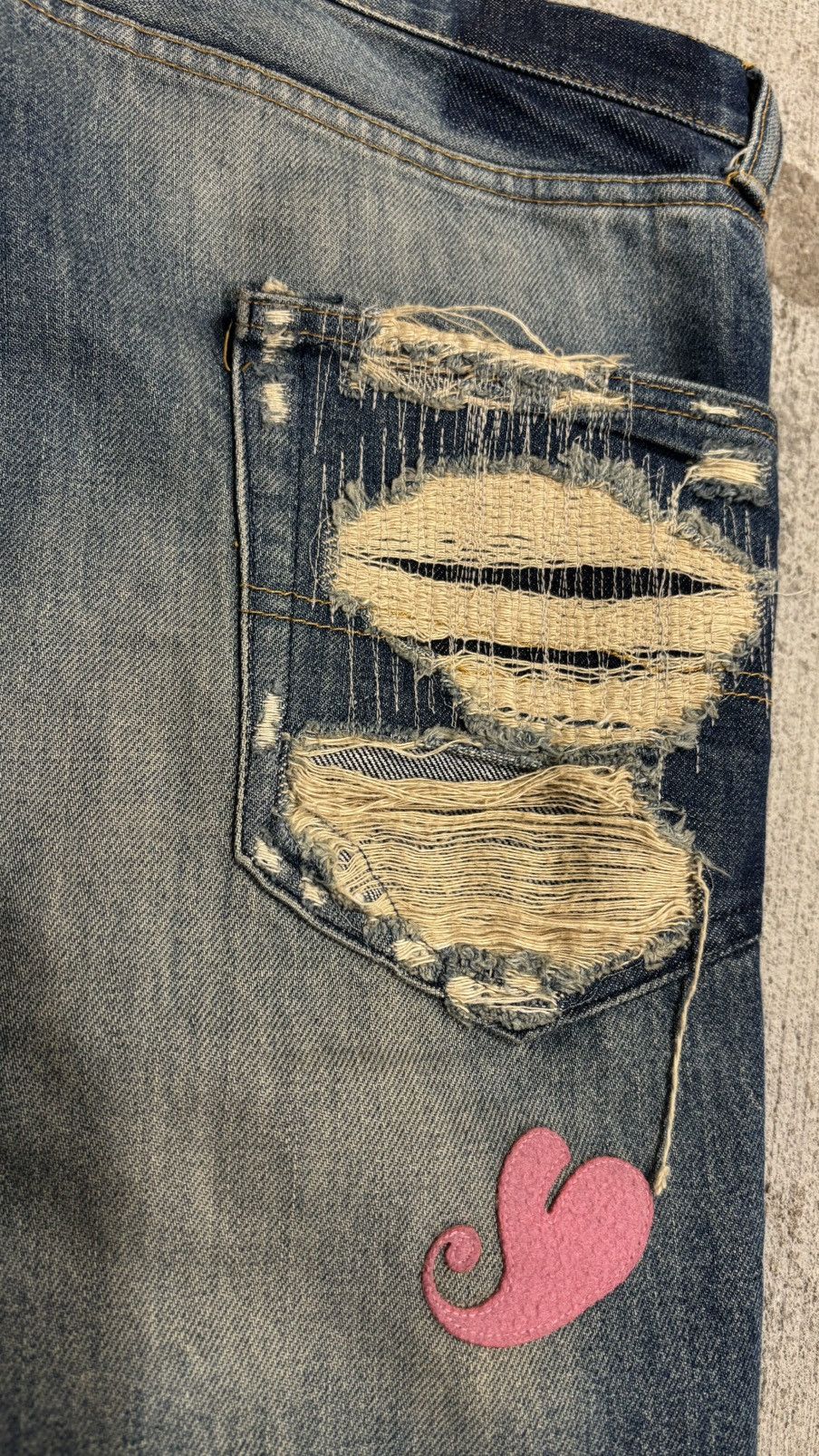 Undercover Undercover AW2005 Arts & Craft Boro Heart Denim Size US 32 / EU 48 - 13 Thumbnail