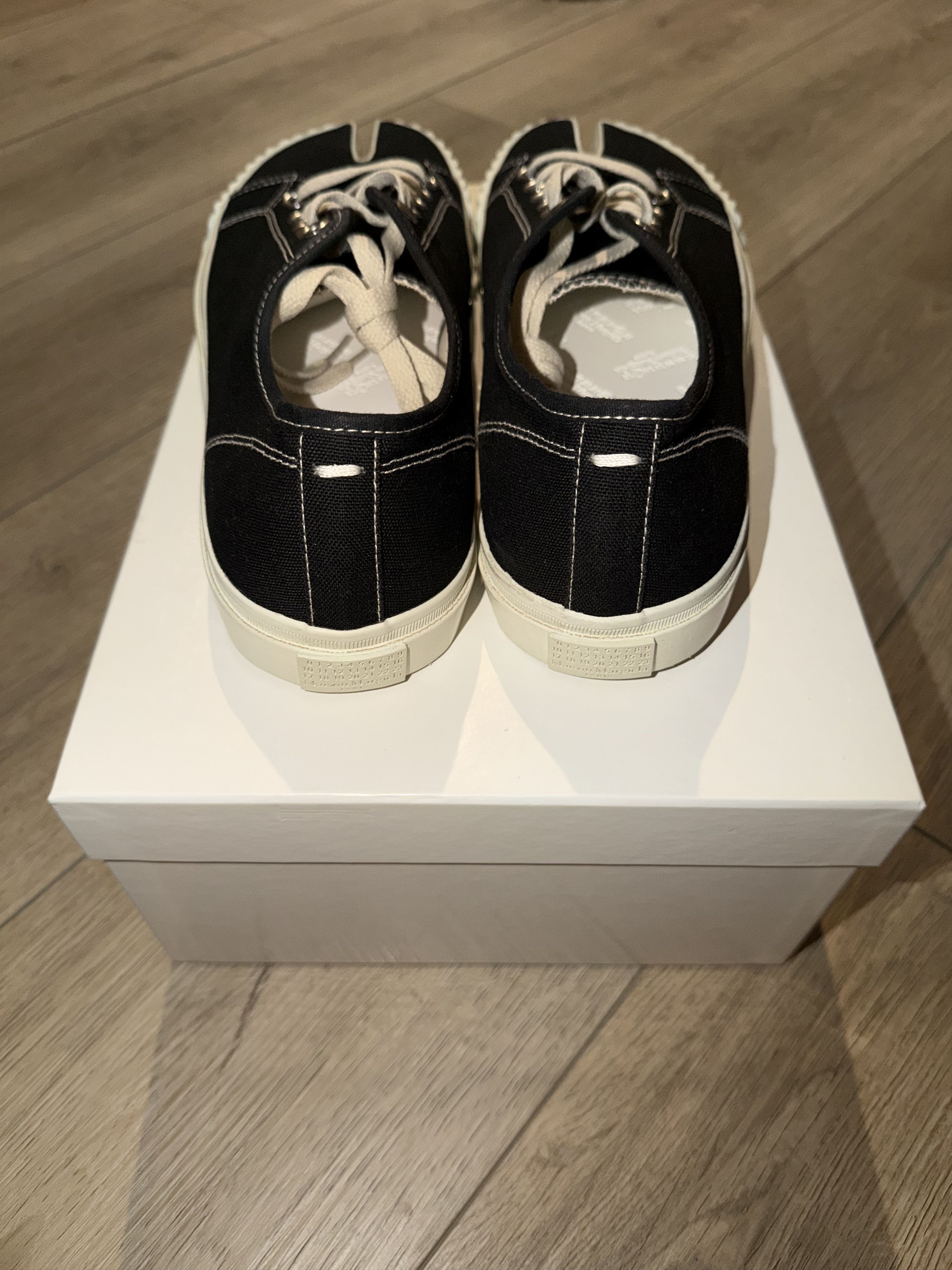 Maison Margiela Maison Margiela Wmns Tabi Low 'Black White' Size US 11 / IT 41 - 3 Thumbnail