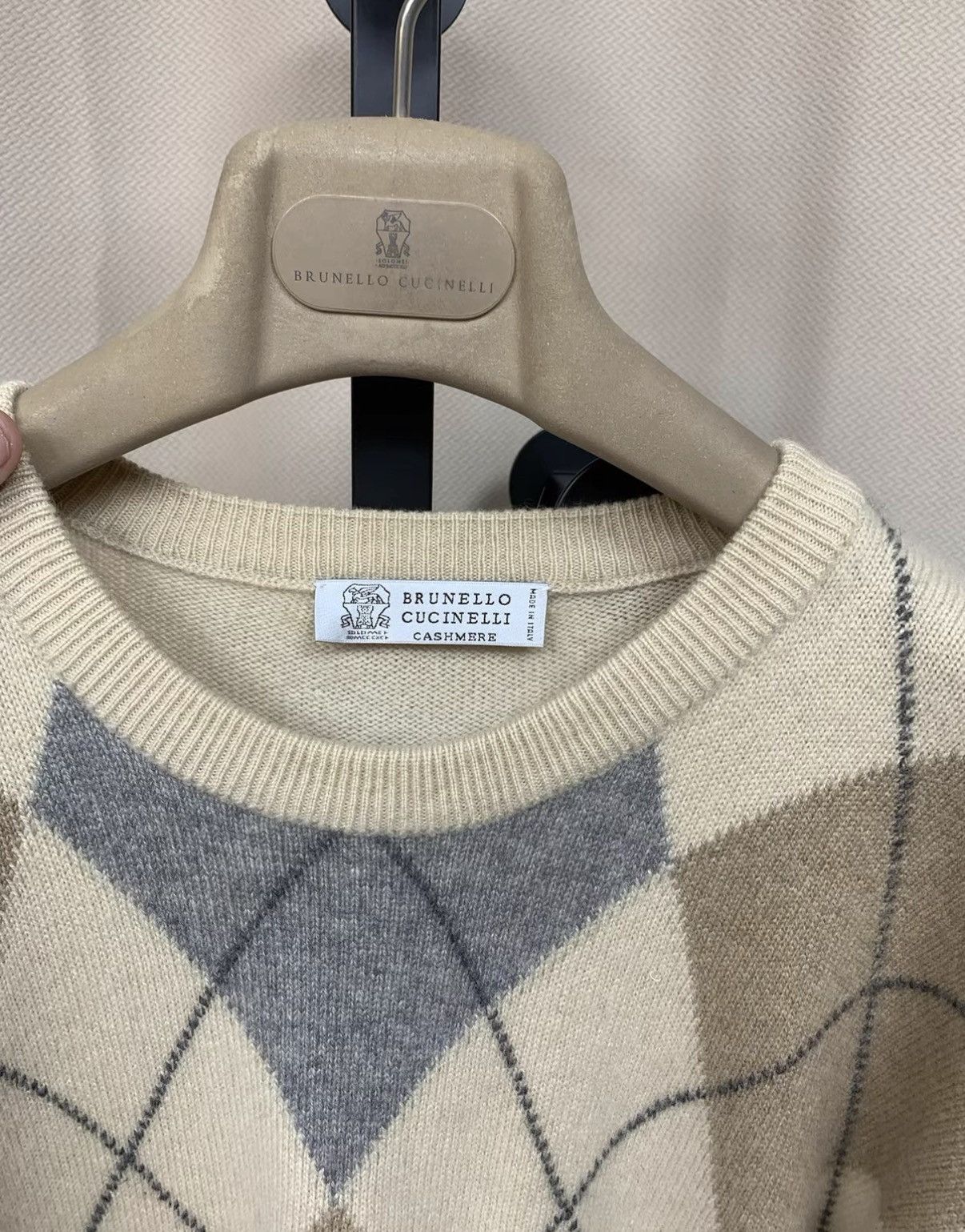 Brunello Cucinelli BRUNELLO CUCINELLI Light Beige Argyle Cashmere Sweater Size US XL / EU 56 / 4 - 2 Thumbnail