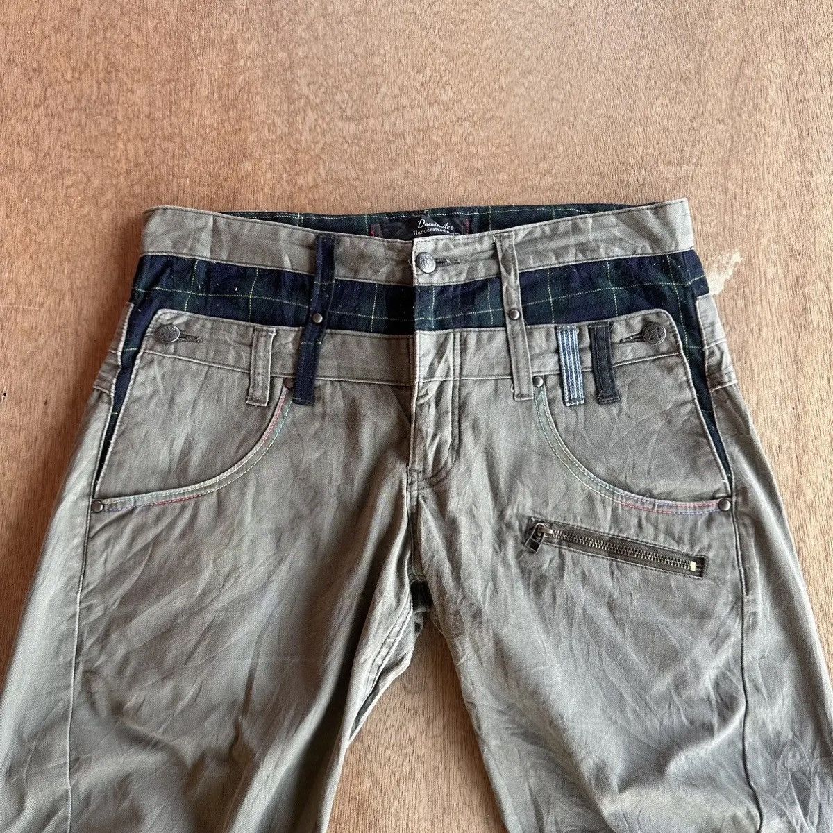 Hysteric Glamour RARE💥DOMINATE HANDCRAFT DOUBLEWAIST BANANA CURVED LEG PANTS Size US 33 - 3 Thumbnail