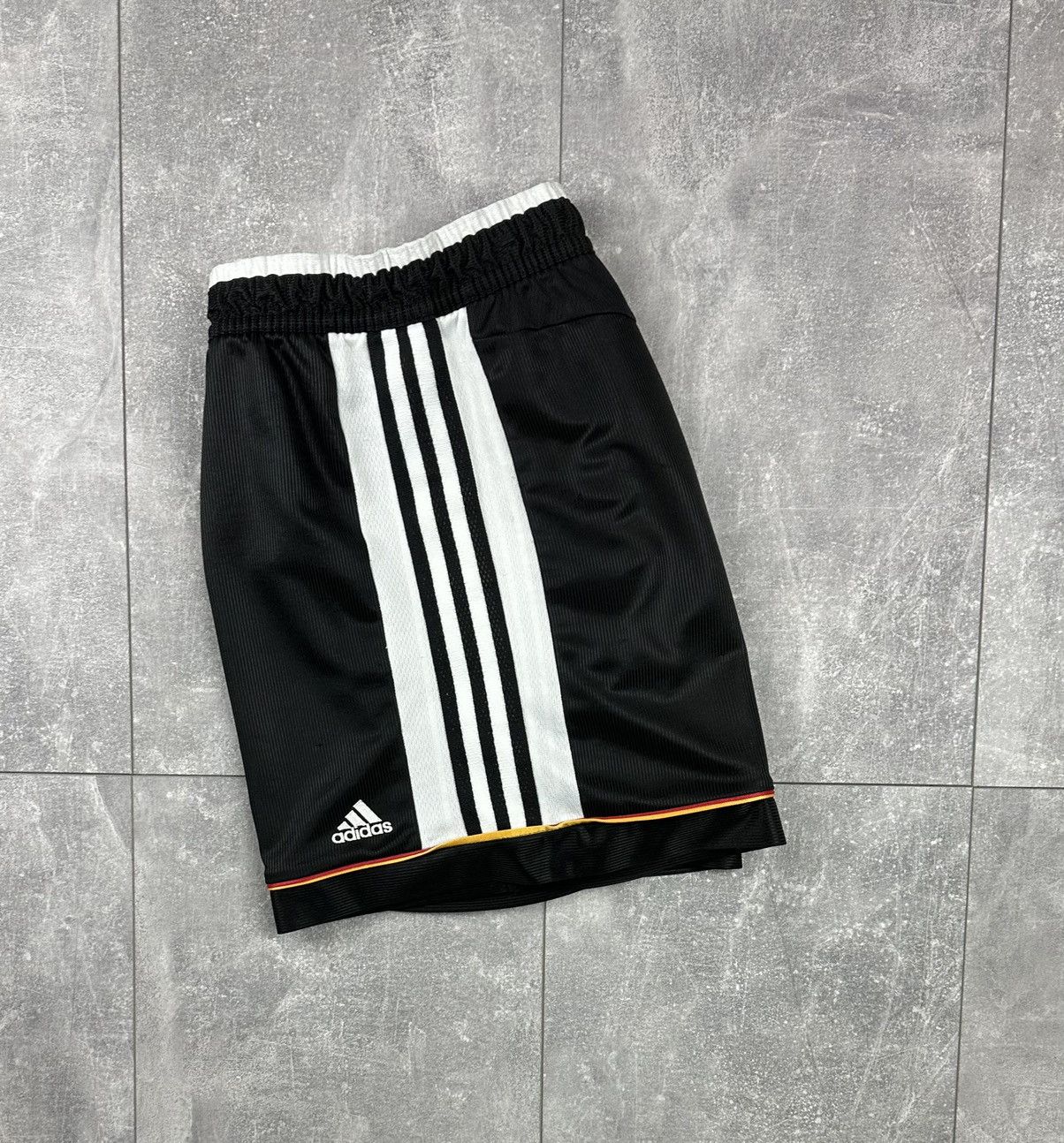 Adidas Adidas National Team Deutscher Fussball-Bund 1996/98 Short Size US 34 / EU 50 - 13 Thumbnail