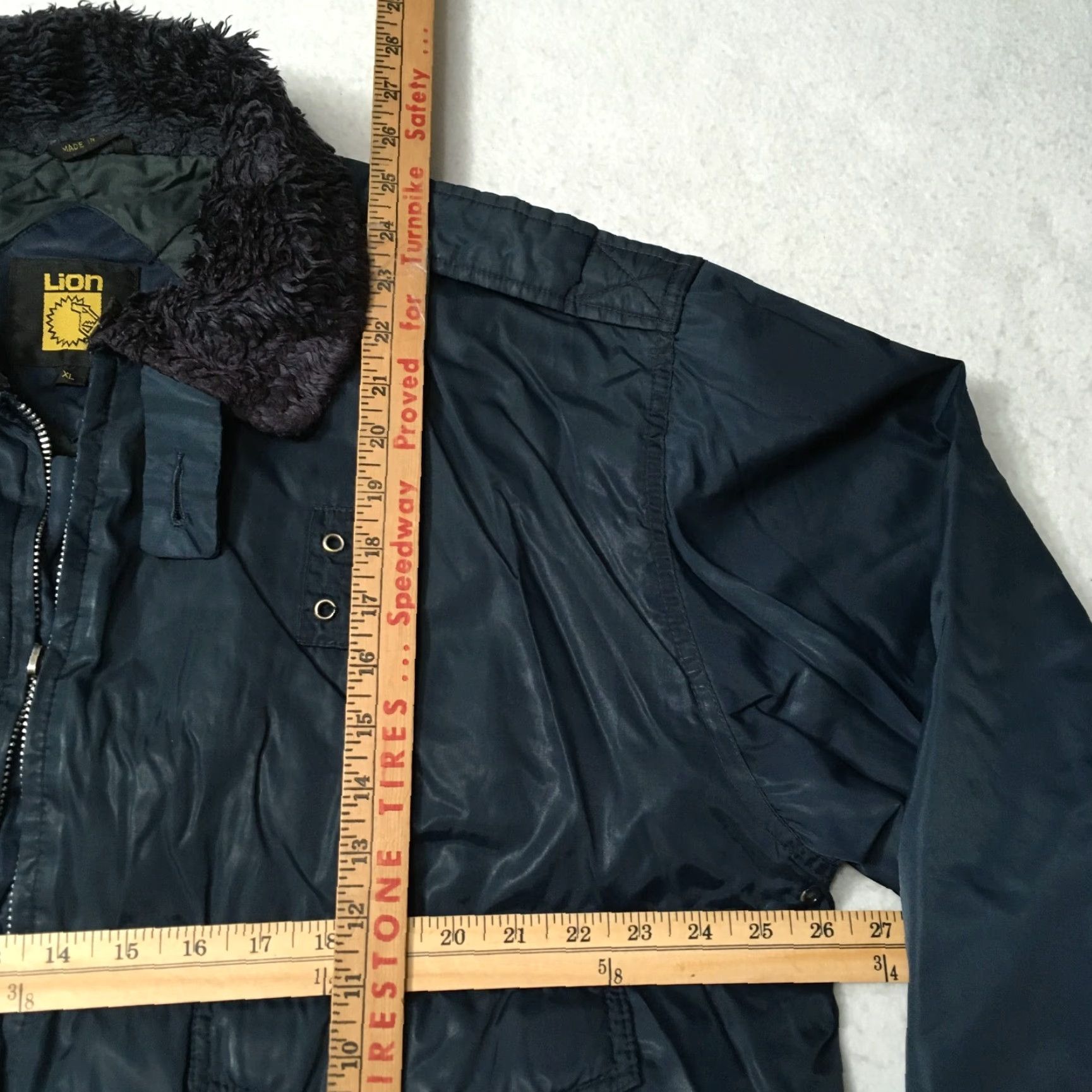 Vintage VINTAGE lion Security Police Bomber Jacket XL Blue Nylon Fur Collar Tuffy Topper Mens Size US XL / EU 56 / 4 - 5 Thumbnail
