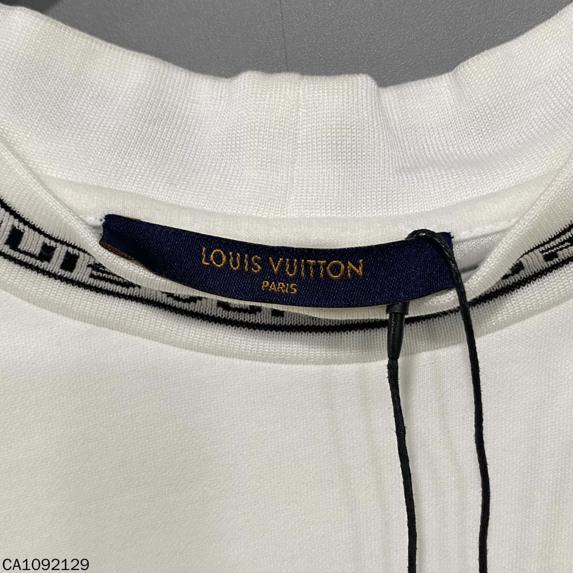 Louis Vuitton LV 99 New M hoodie Size US M / EU 48-50 / 2 - 4 Thumbnail