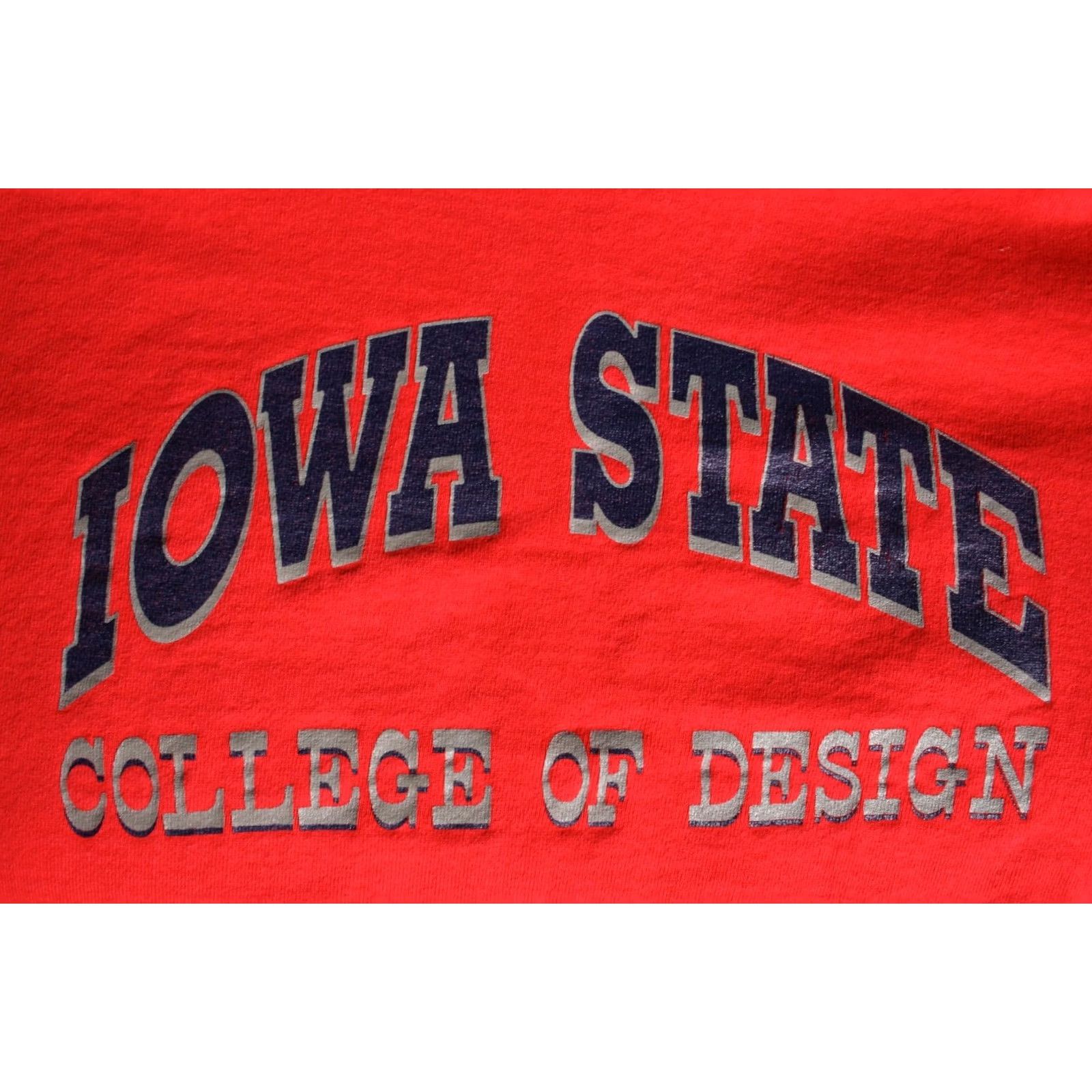 Fruit Of The Loom VINTAGE Iowa State College of Design Red FOTL Super Cotton Sweatshirt Sz. XL Shirt Mens XL Red Cotton/Polyester Sweatshirt Size US XL / EU 56 / 4 - 3 Thumbnail