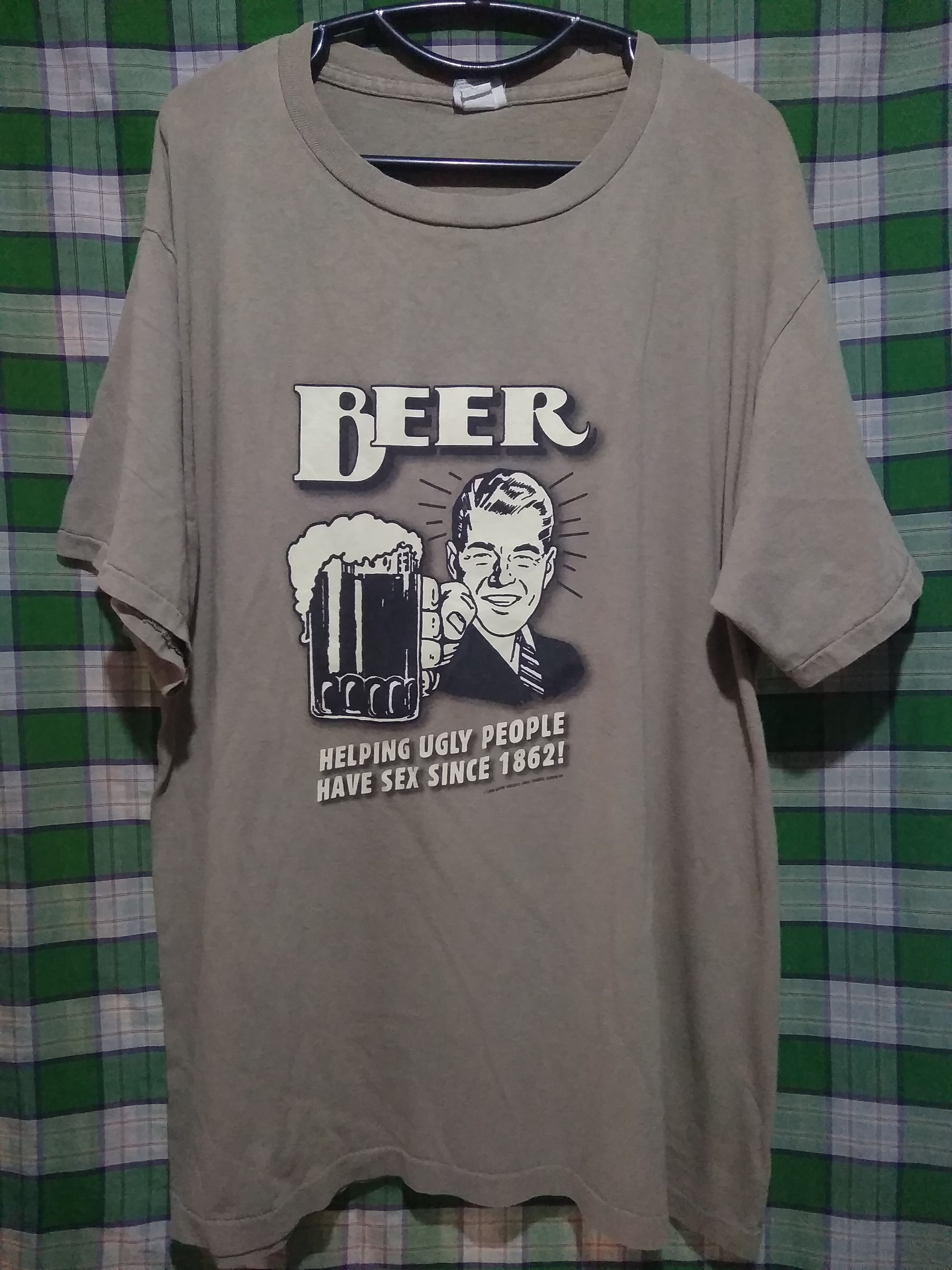 Vintage Vintage Beer Helping Ugly People Have Sex Size US XL / EU 56 / 4 - 4 Thumbnail