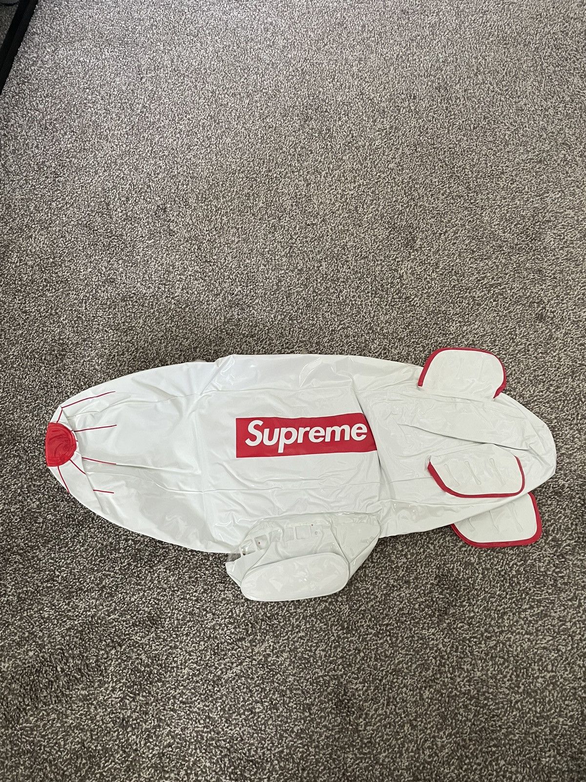 Supreme Supreme inflatable blimp Size ONE SIZE - 1 Thumbnail