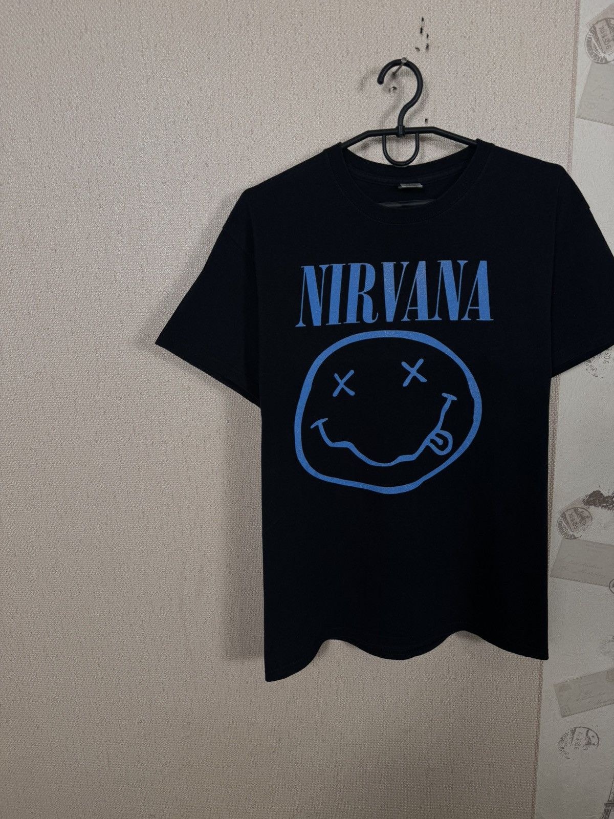 Other Nirvana T shirt Blue Smile Rock Band Grunge Sz M Black Size US M / EU 48-50 / 2 - 4 Thumbnail