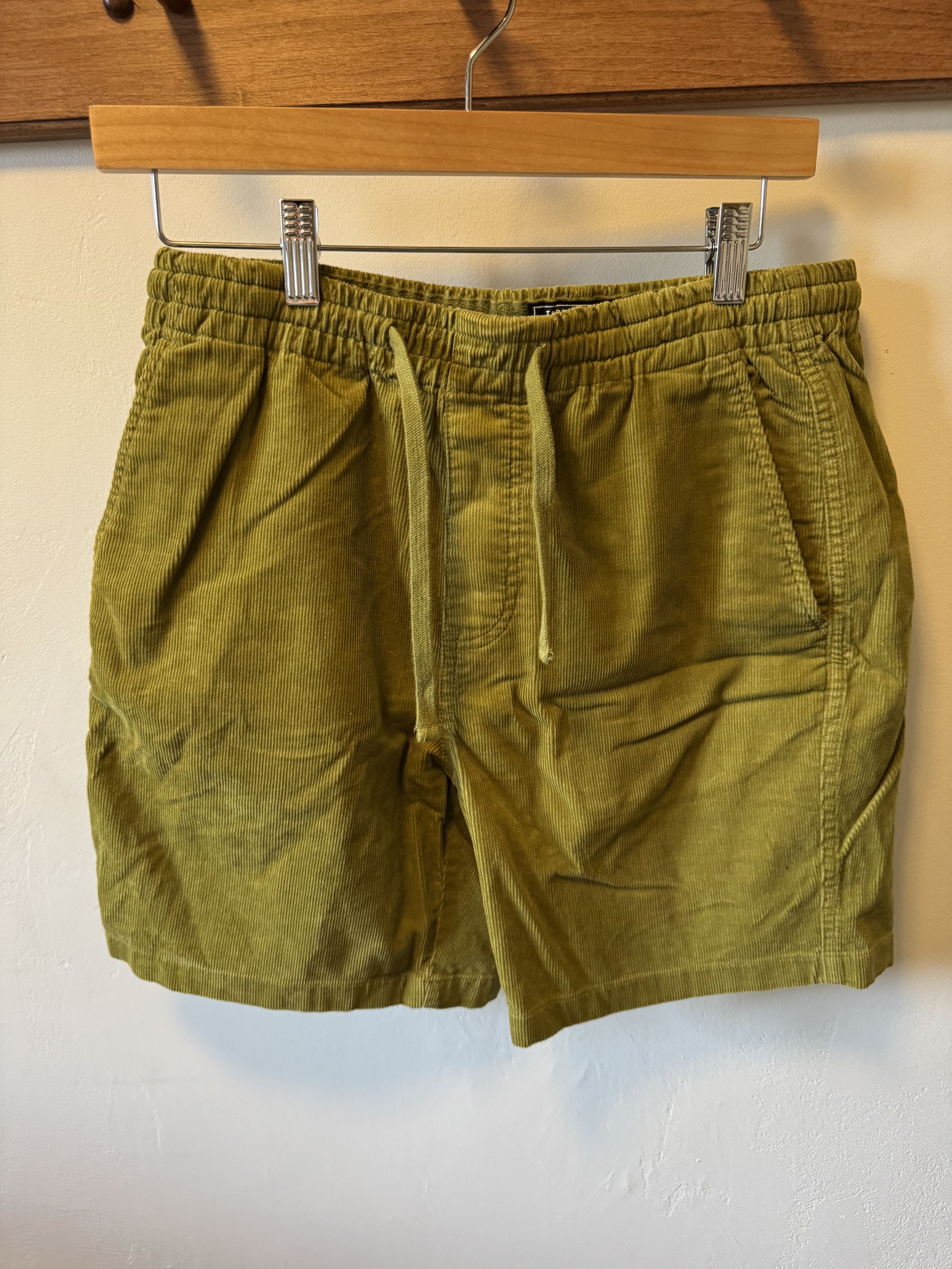 Todd Snyder Todd Snyder 7" Corduroy Weekend Shorts Size US 32 / EU 48 - 1 Thumbnail