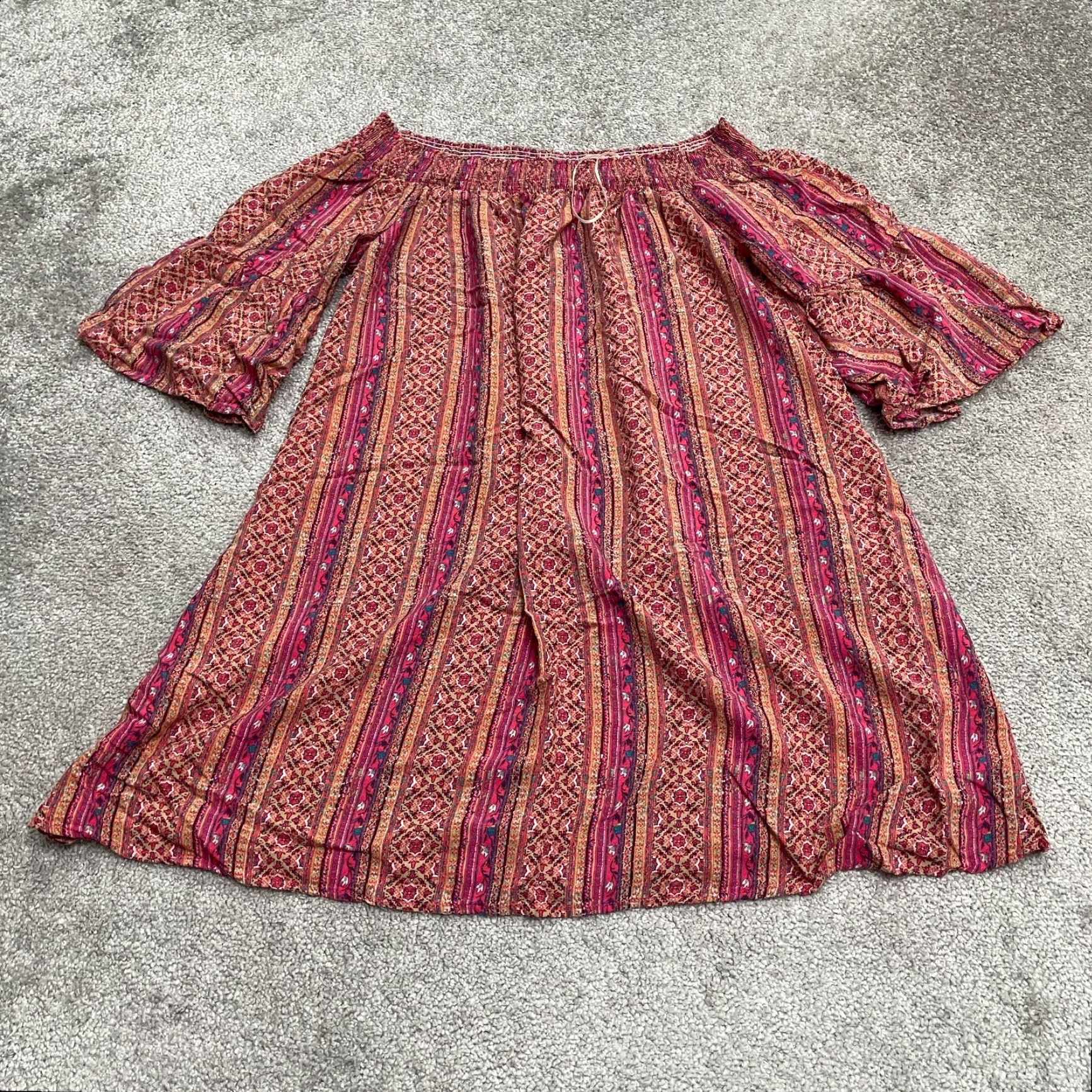 Bell Hem & Thead Off Shoulder Tunic Blouse Womens L Multicolor Geometric Bell Sleeve Knit Rayon Bohemian Modern Casual Lightweight Breathable 60s? N/A Size L / US 10 / IT 46 - 2 Thumbnail