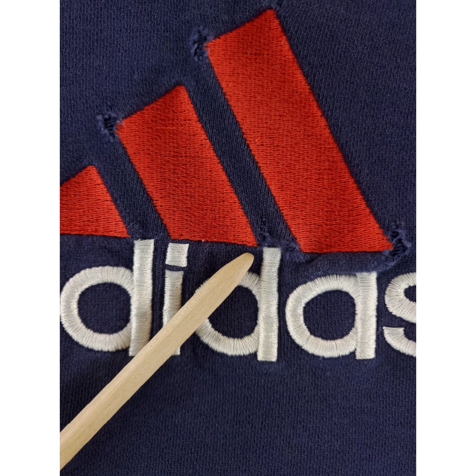 Adidas VINTAGE Adidas Sweatshirt Mens XL Long Sleeve Blue Red White Embroidered 90s Pullover Size US XL / EU 56 / 4 - 4 Thumbnail