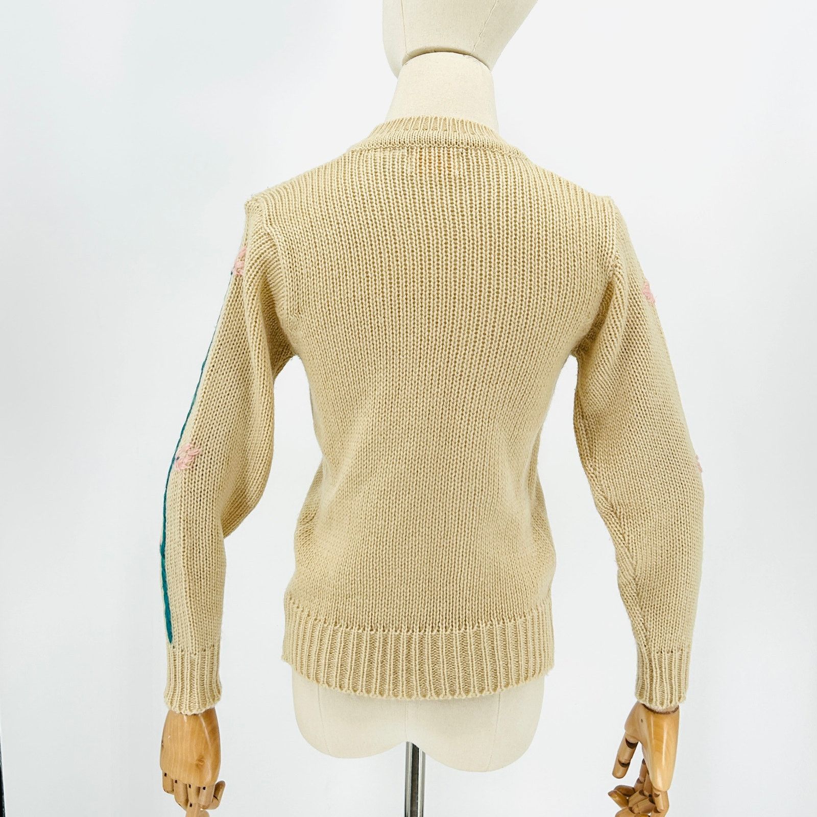 Vintage Vintage 80s Beige Teal Pink Floral Embroidered Sweater Size S / US 4 / IT 40 - 5 Thumbnail