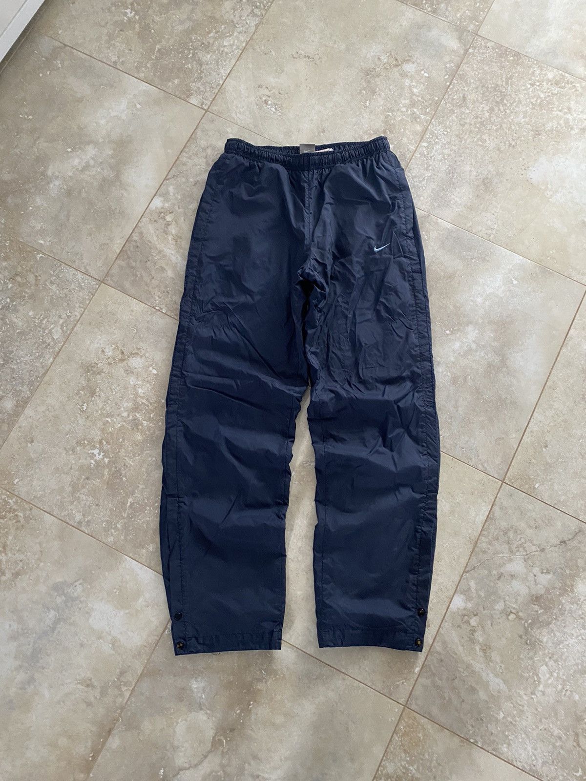 Nike Vintage Nike Track Nylon Pants Oversized Baggy Streetwear Size US 32 / EU 48 - 2 Thumbnail