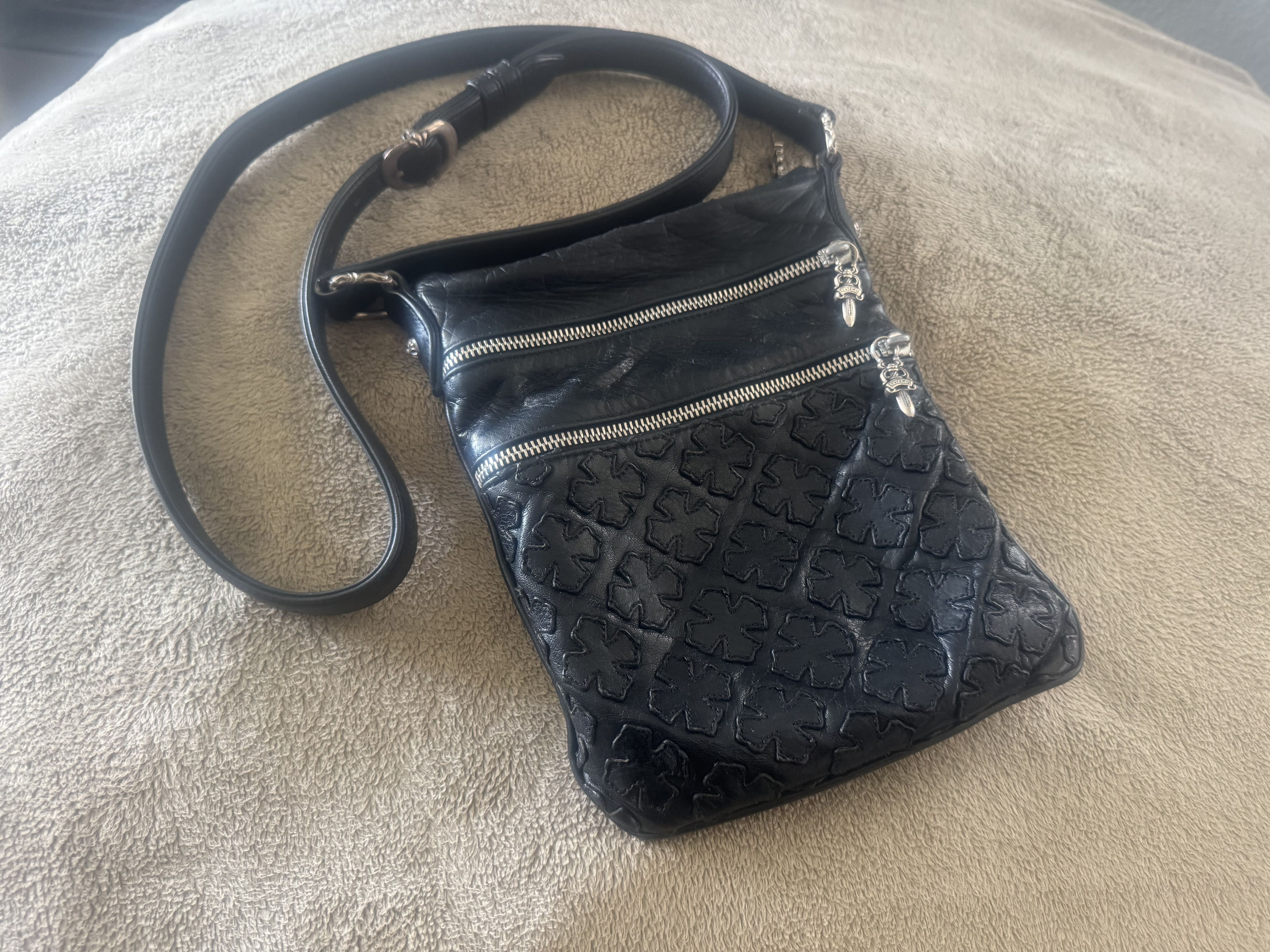 Chrome Hearts Chrome Hearts Perry Leather Shoulder Bag Size ONE SIZE - 1 Thumbnail