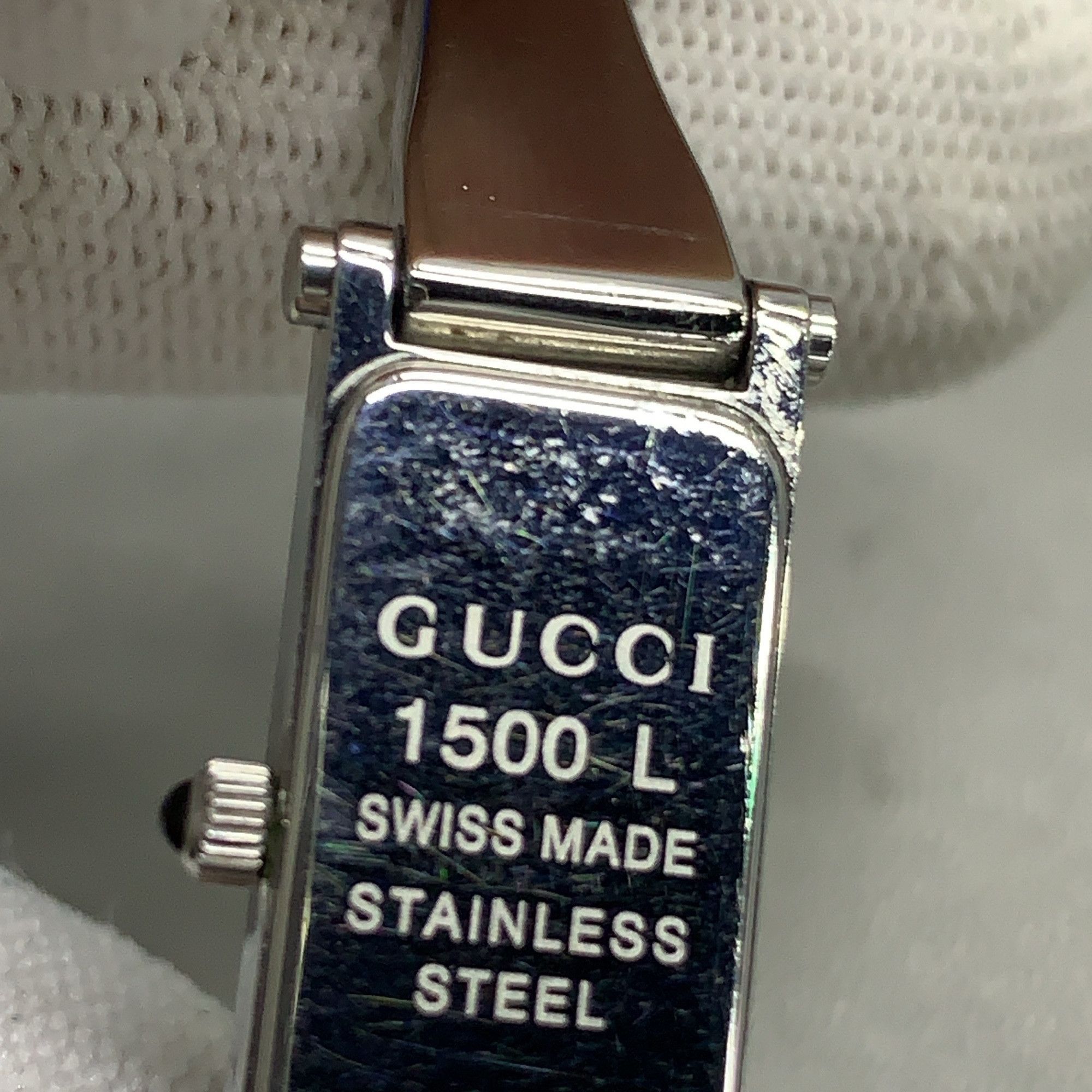 Gucci Elegant Quartz Wristwatch-2506