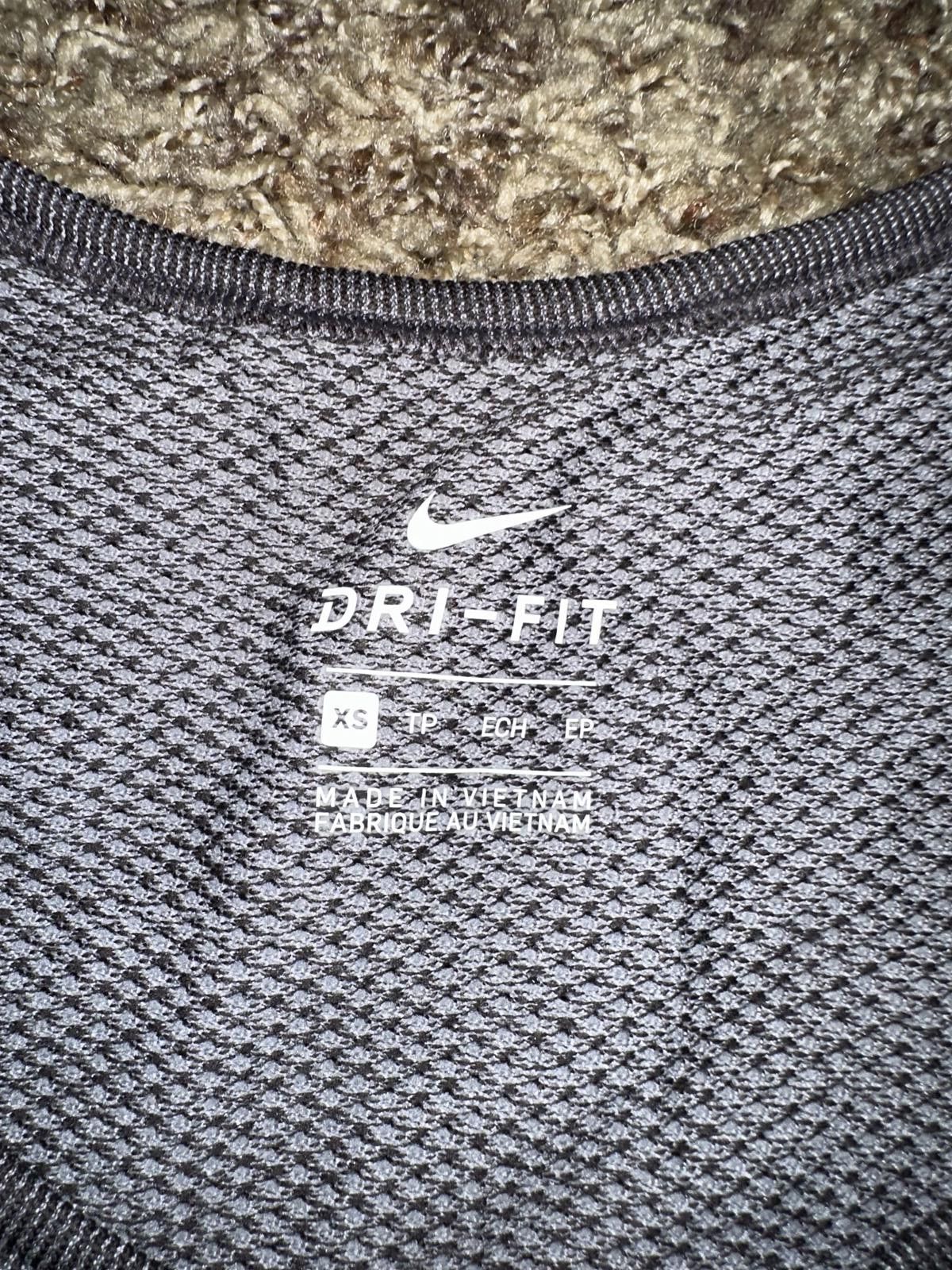 Nike Nike Women’s Infinite Short Sleeve Running Top Size S / US 4 / IT 40 - 3 Thumbnail