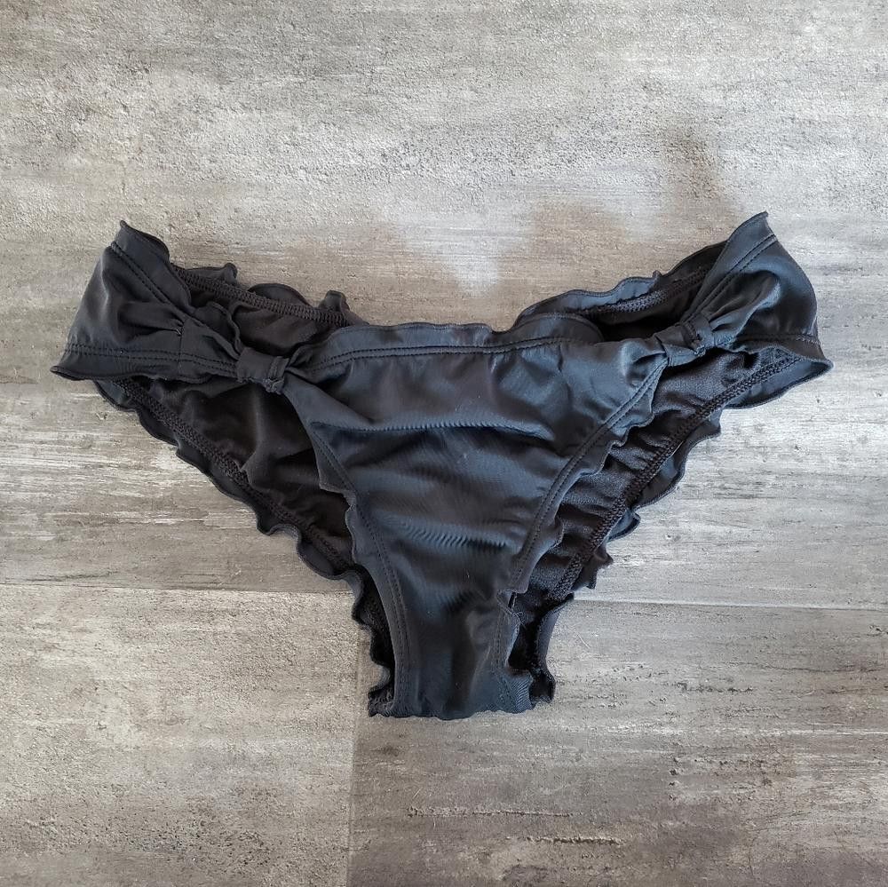 Kirra Black Ruffle Detailed Kirra Bikini Bottoms Size ONE SIZE - 1 Thumbnail
