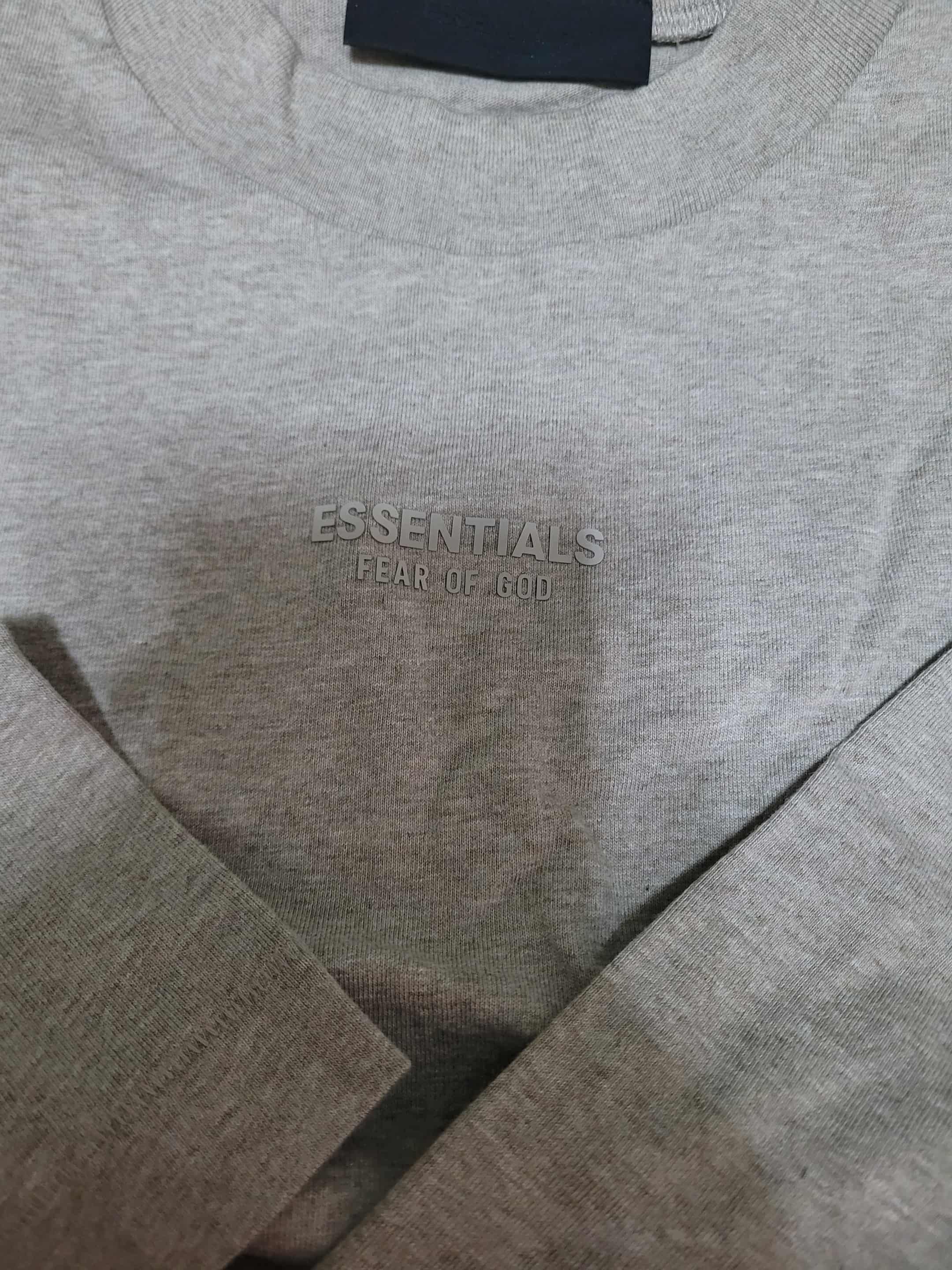 Fear of God sz M FOG Essentials small logo Core Heather Tee(FW 23) Size US M / EU 48-50 / 2 - 5 Thumbnail