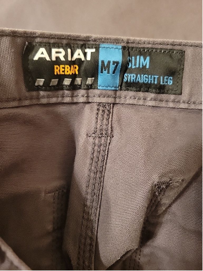 Ariat Ariat Rebar Slim Straight Cargo Relaxed Fit Gray Pant 30/30 Size US 30 / EU 46 - 13 Thumbnail