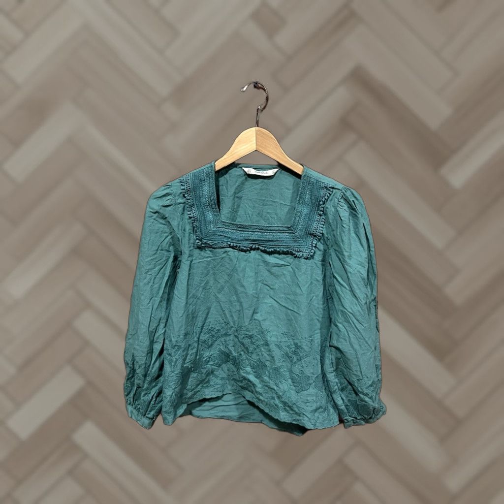 Zara Zara Green Long Sleeve Blouse Shirt Womens Size S Pullover Crew Neck Slim Basic Shirt Size S / US 4 / IT 40 - 1 Thumbnail