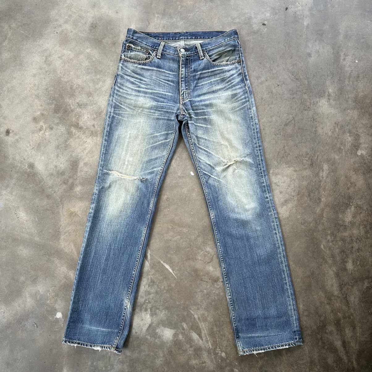 Japanese Brand Vintage Levi’s 702 Distressed Faded Denim Jean Pant W31 Size US 31 - 1 Thumbnail
