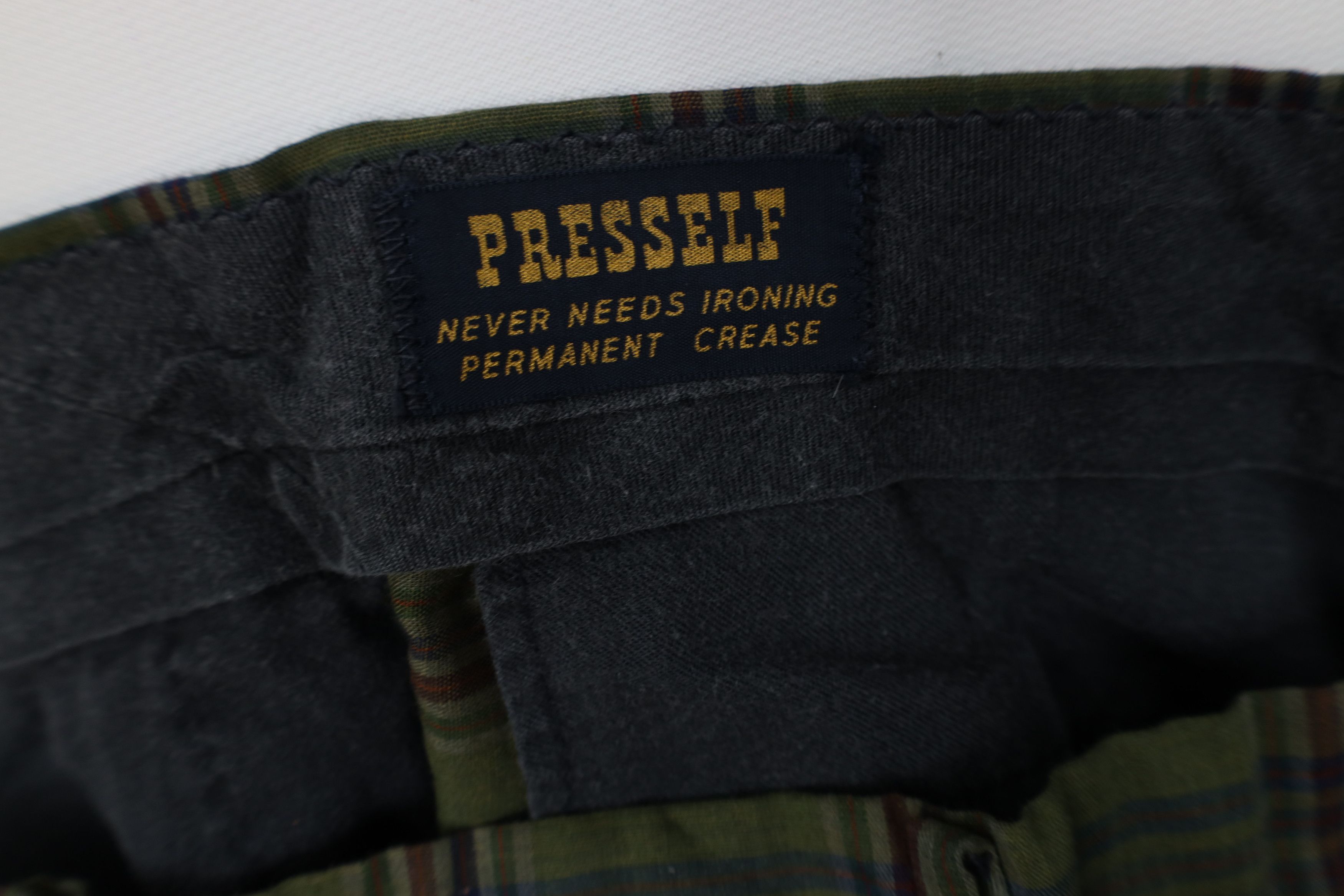Vintage Vintage 50s Streetwear Plaid Above Knee Chino Shorts USA Size US 36 / EU 52 - 8 Thumbnail