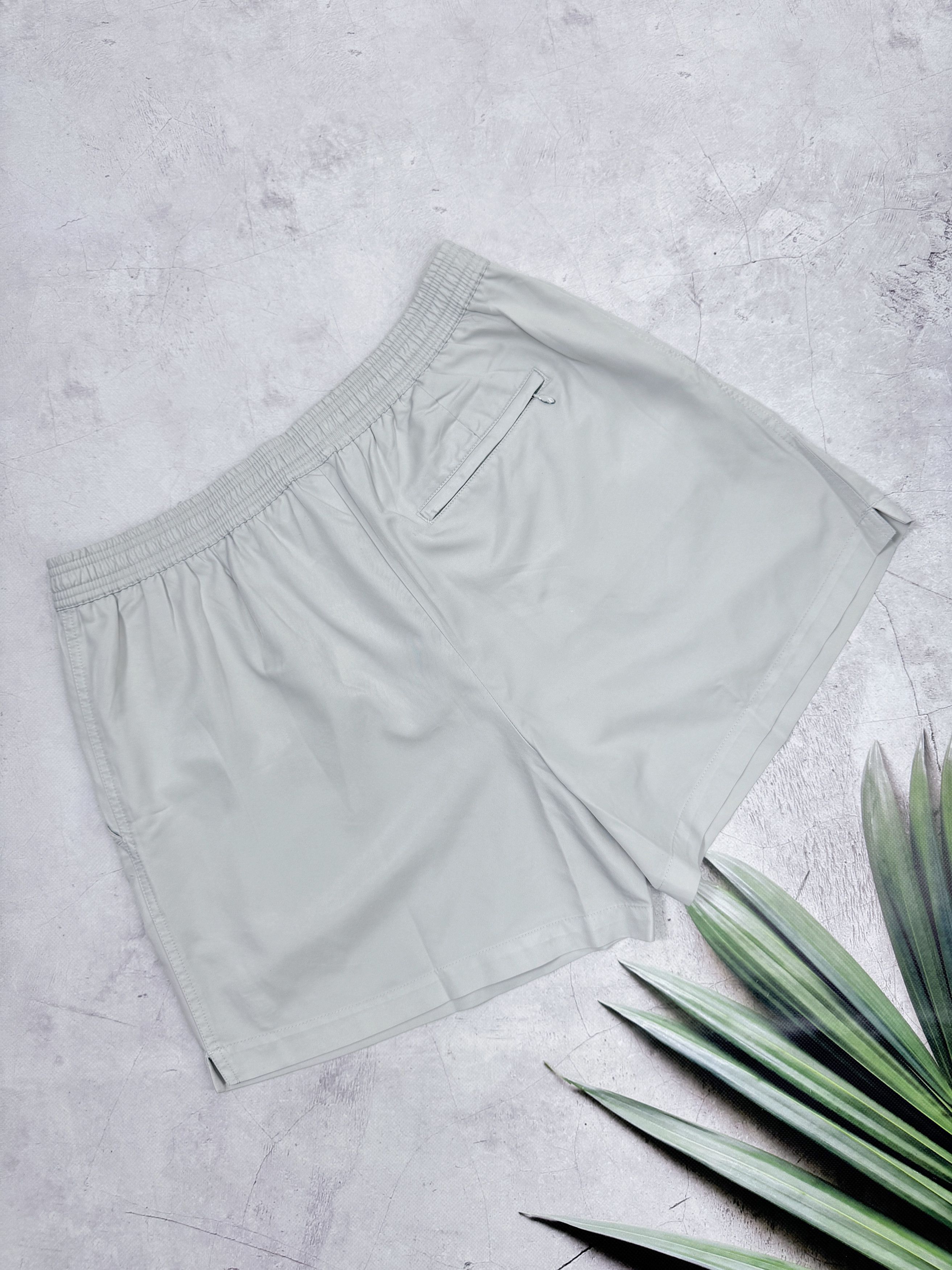 Nike × Vintage Vintage Nike Challenge Court Tennis Shorts Size US 36 / EU 52 - 19 Thumbnail