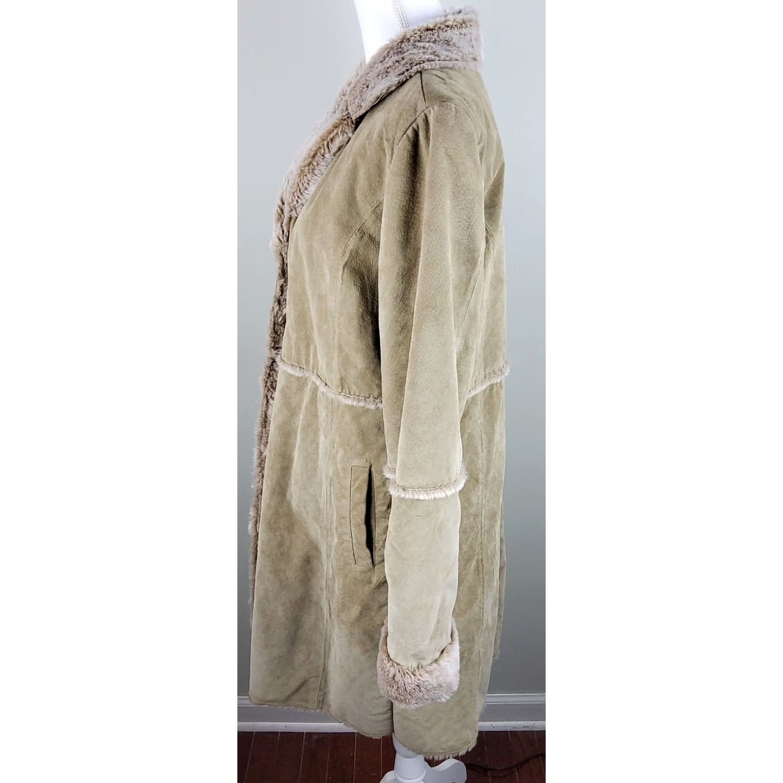 Vintage Brandon Thomas Suede Leather Jacket Coat Pea Coat Faux Fur Trim Tan Size L Womens Brown Size L / US 10 / IT 46 - 6 Thumbnail