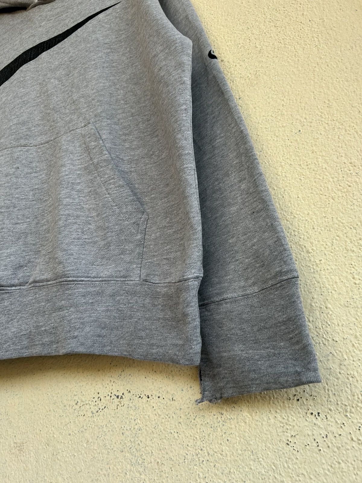 Nike × Vintage Vintage Nike Grey Tag Big Swoosh Hoodie Size US L / EU 52-54 / 3 - 5 Thumbnail