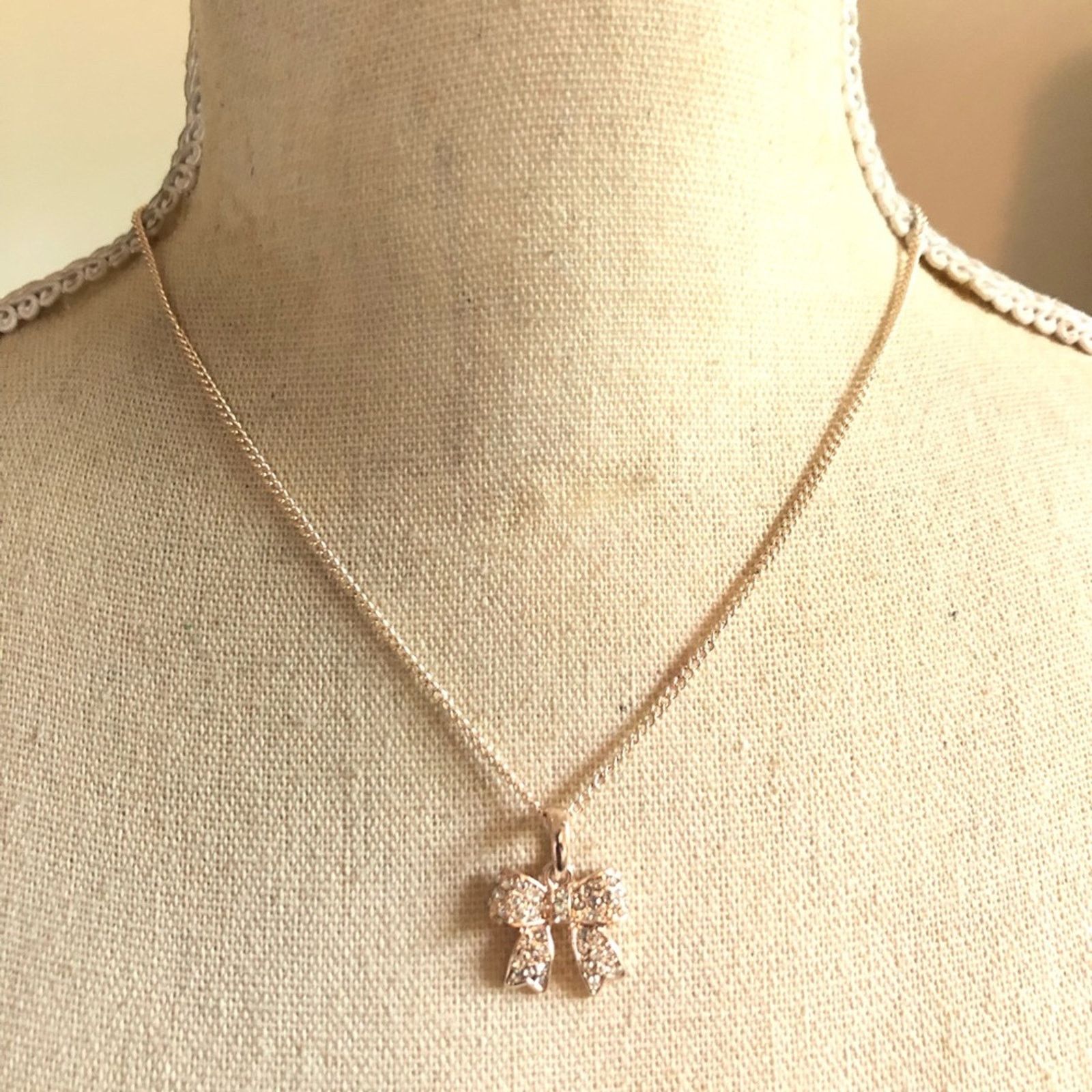Jewelry Elegant rhinestone bow pendant on chain necklace Size ONE SIZE - 2 Thumbnail