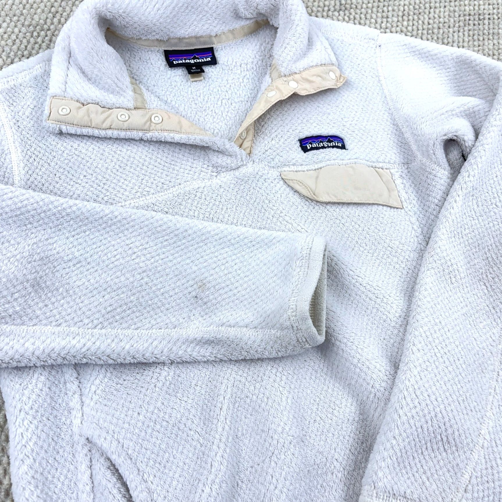 Patagonia Patagonia Sweater Women M White Pullover Fleece Pocket Snap Mock Neck Raglan Sleeve Pullover - Mens Womens Girls Boys Size M / US 6-8 / IT 42-44 - 3 Thumbnail