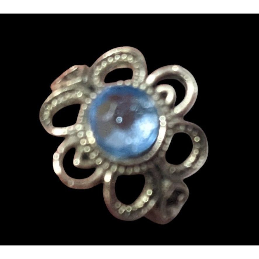 Other Floral Silver Tone Blue Gemmed Fashion Ring Size 6 Size ONE SIZE - 5 Thumbnail