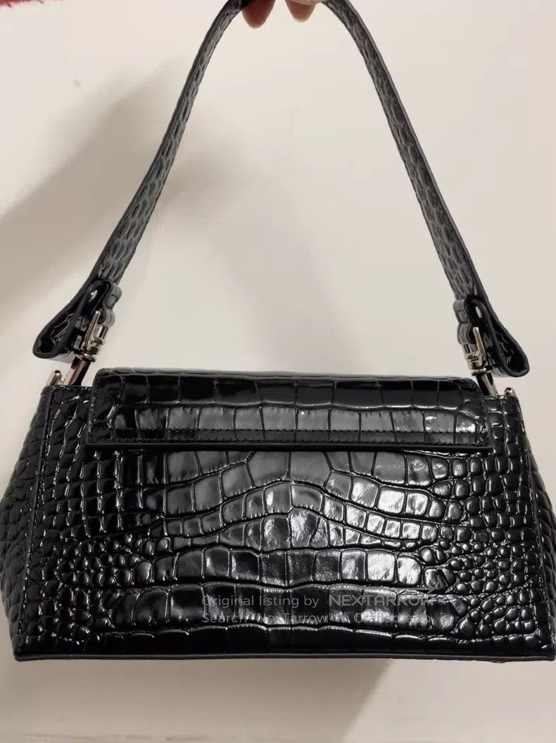 Vivienne Westwood Vivienne Westwood size os Black Crocodile Pattern Hazel Med Size ONE SIZE - 2 Thumbnail