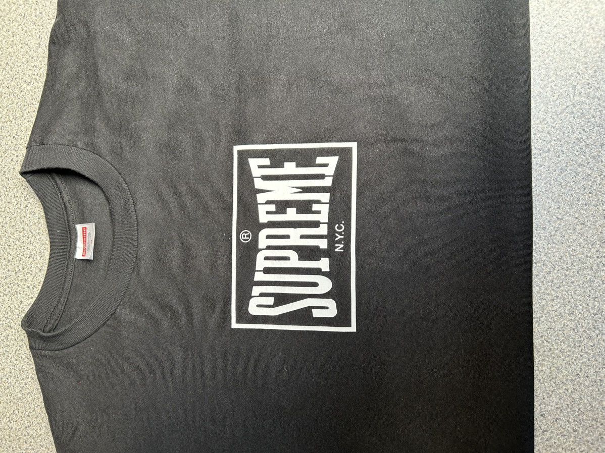 Supreme Supreme Logo Tee Size US XL / EU 56 / 4 - 1 Thumbnail